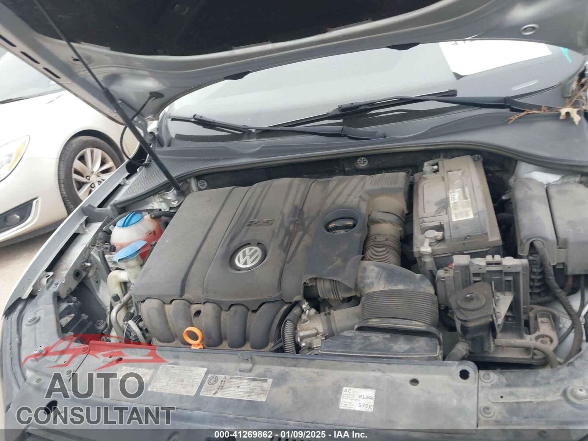 VOLKSWAGEN PASSAT 2014 - 1VWAP7A37EC005863