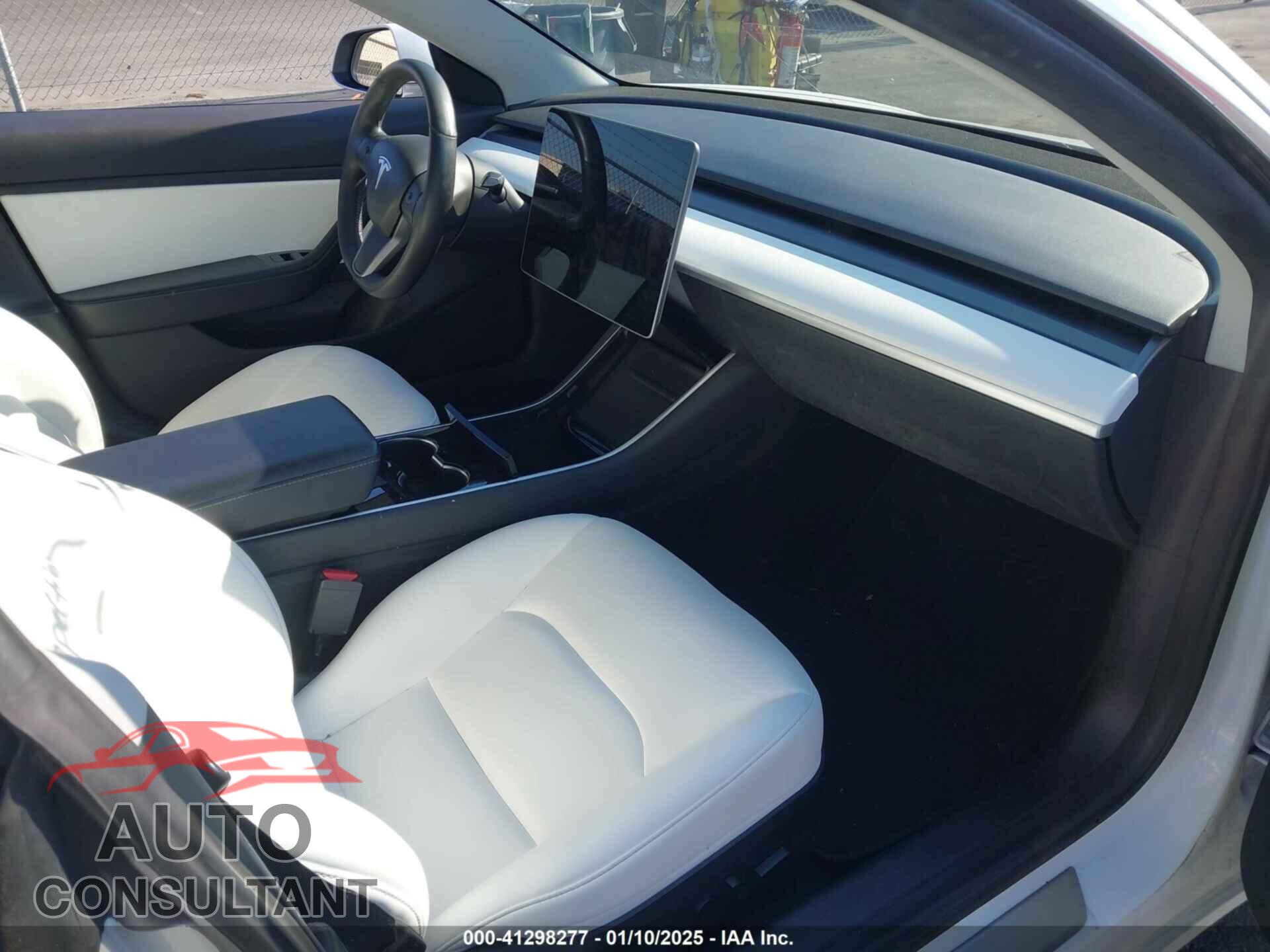 TESLA MODEL 3 2019 - 5YJ3E1EB0KF494721