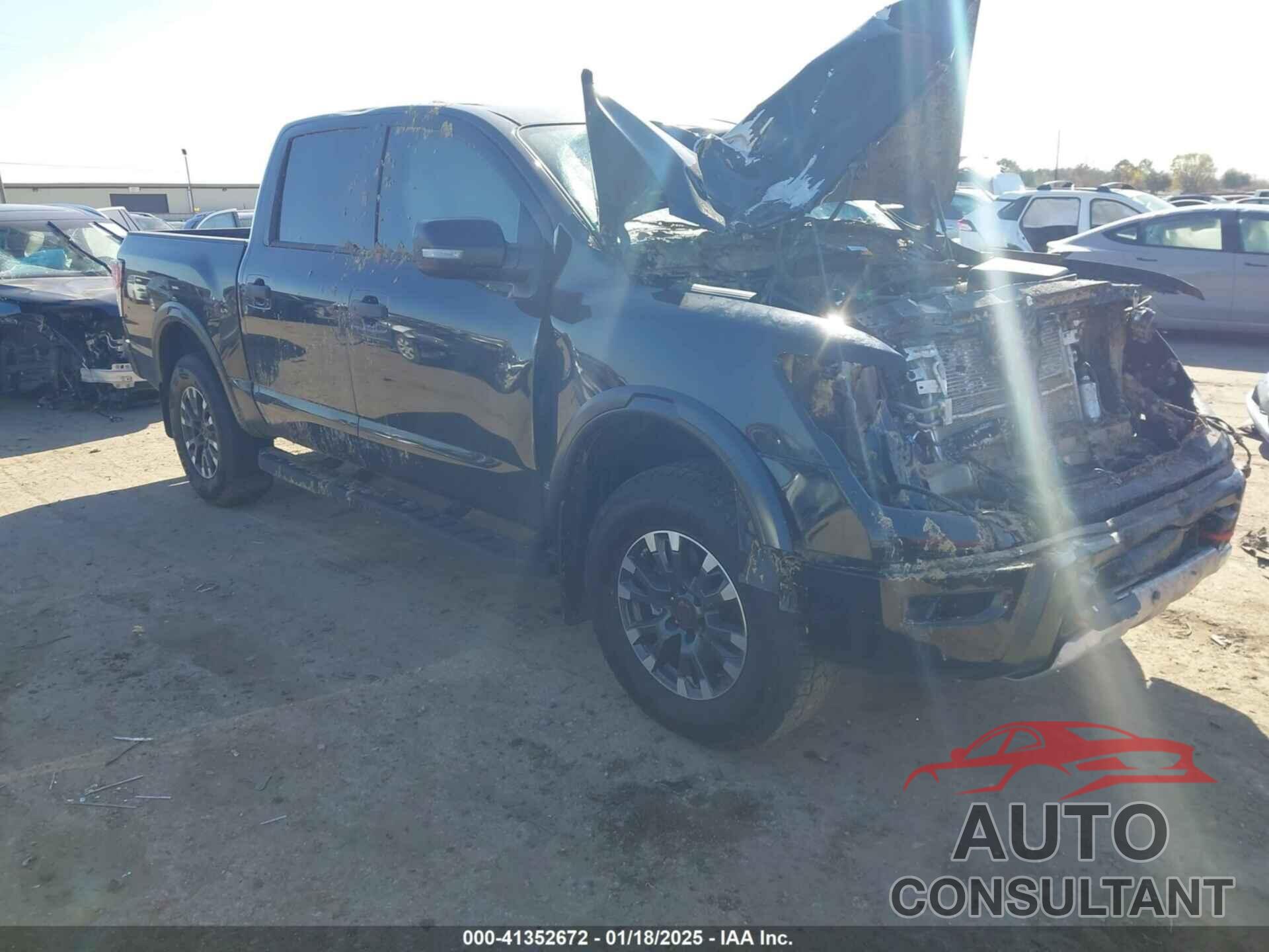 NISSAN TITAN 2024 - 1N6AA1ED9RN113154
