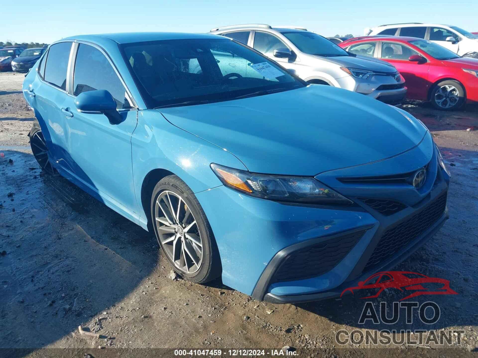 TOYOTA CAMRY 2023 - 4T1G11AK4PU134705