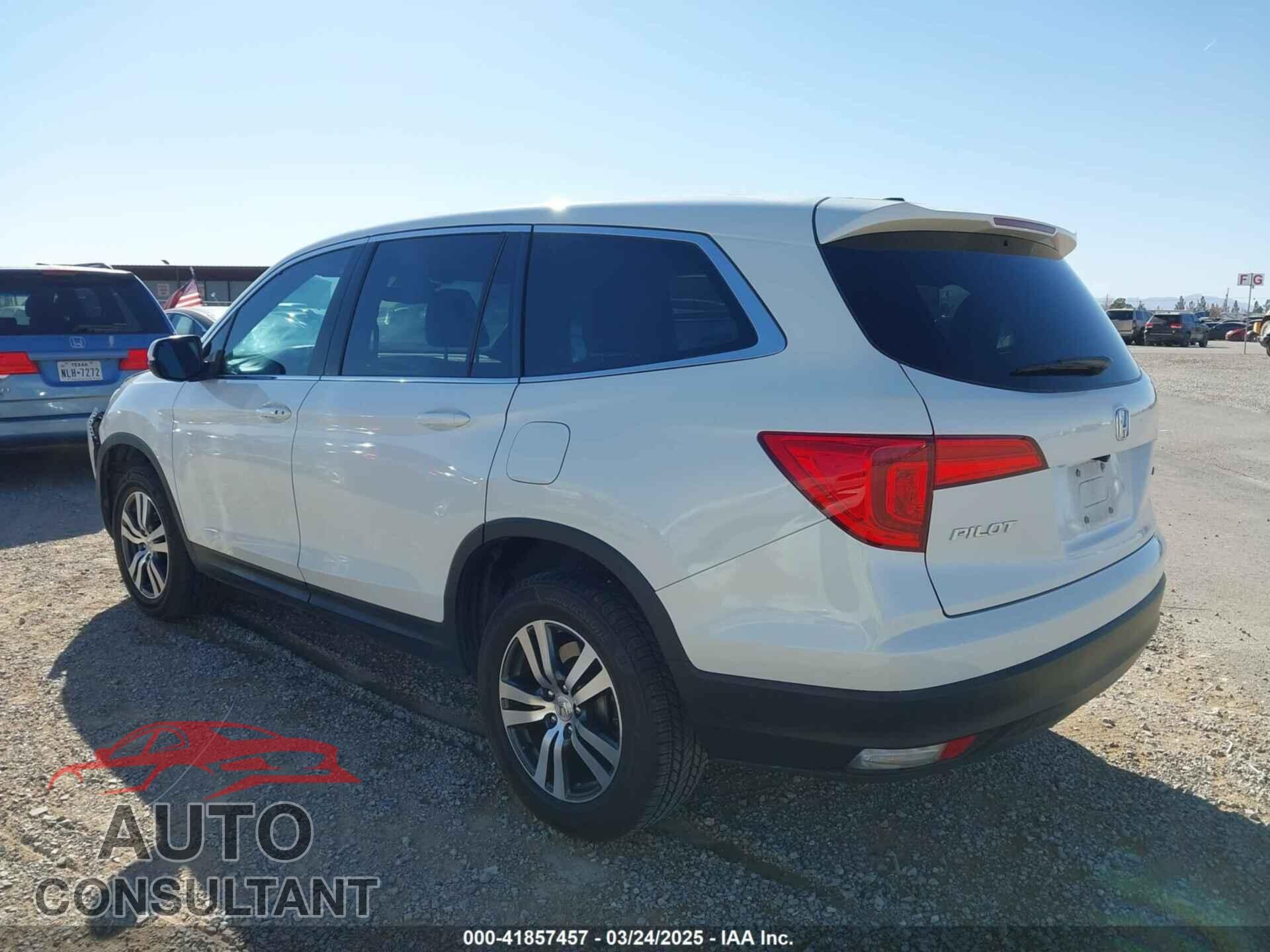 HONDA PILOT 2017 - 5FNYF6H64HB084575