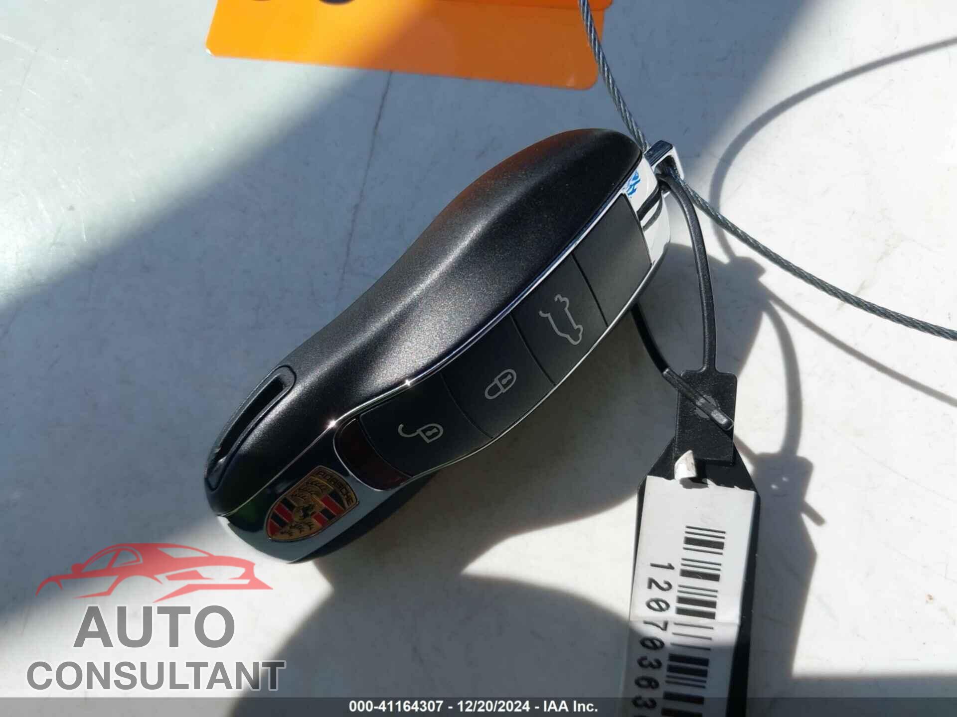 PORSCHE CAYENNE 2012 - WP1AA2A2XCLA08377