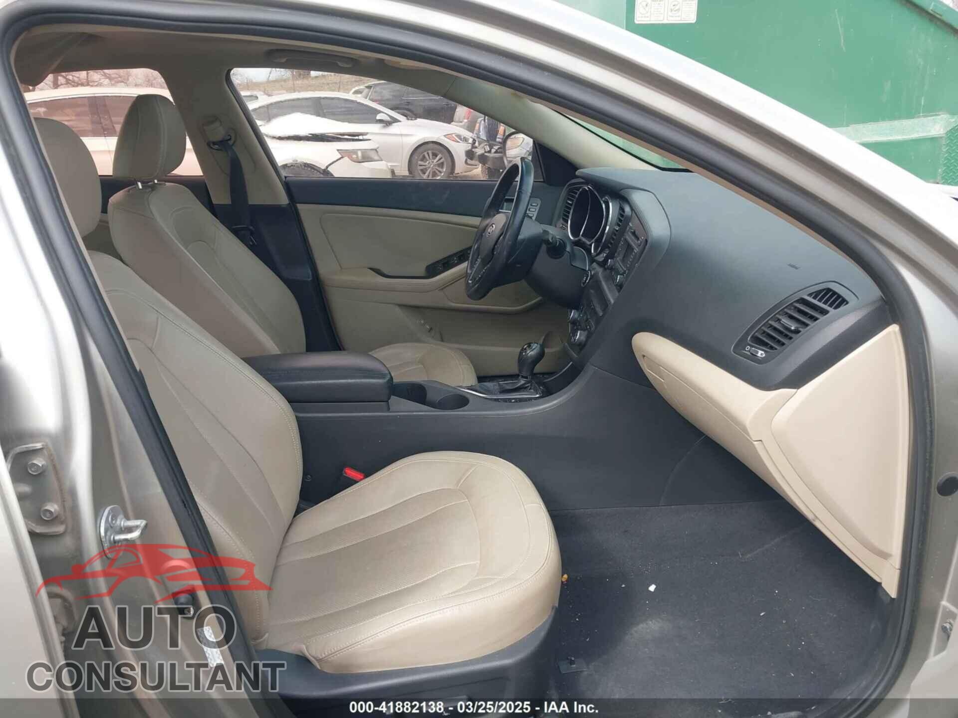 KIA OPTIMA 2011 - KNAGN4A75B5046848