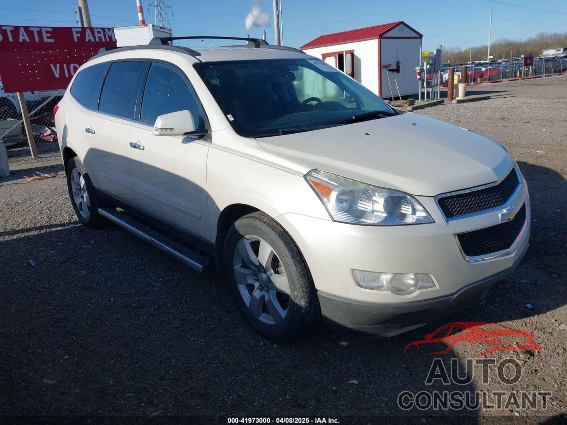 CHEVROLET TRAVERSE 2011 - 1GNKRGED8BJ376016