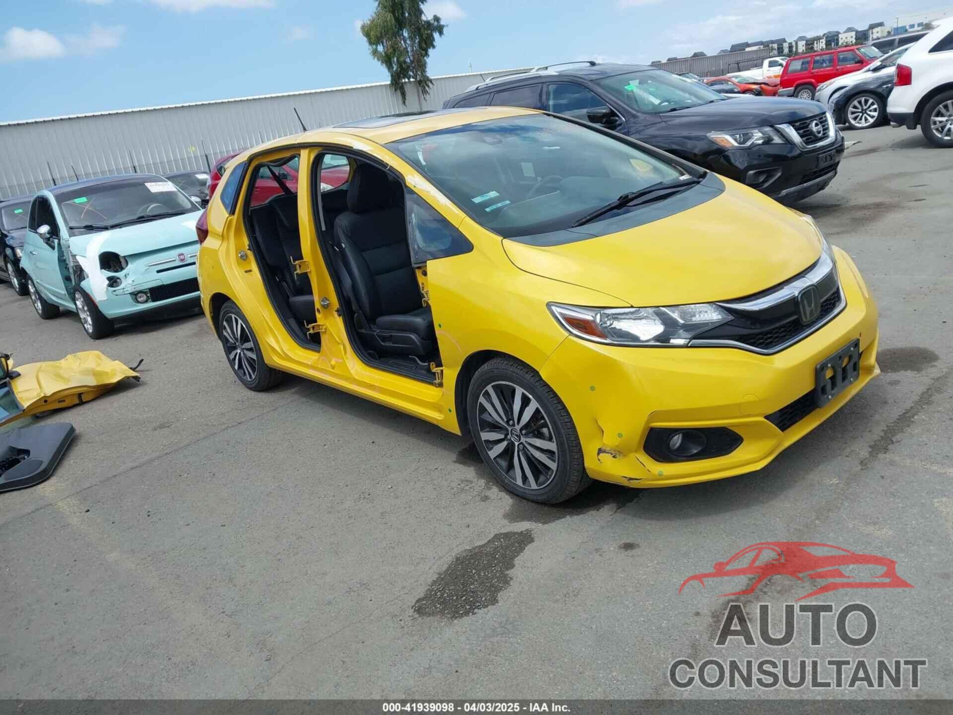 HONDA FIT 2018 - 3HGGK5H95JM714215