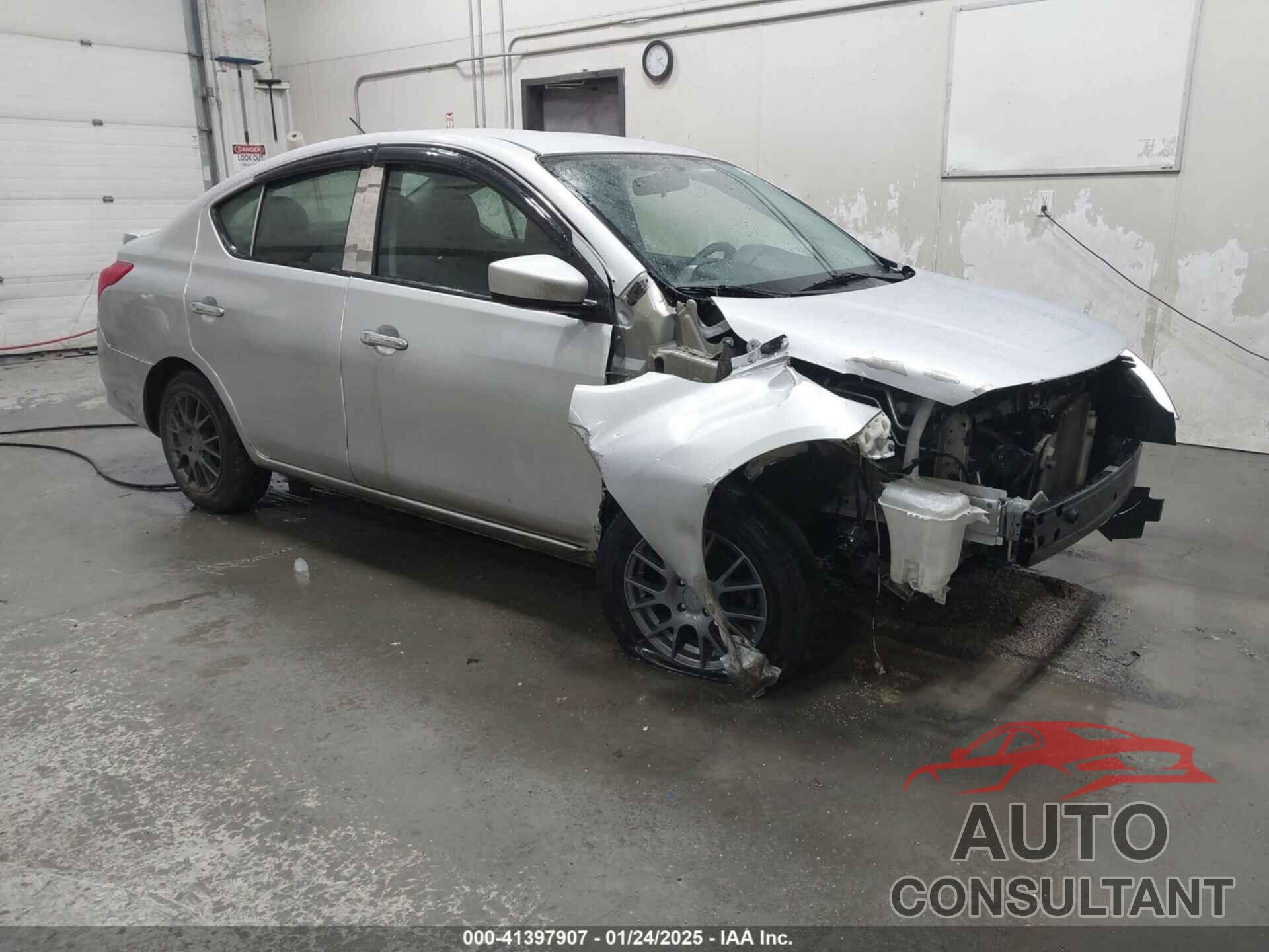 NISSAN VERSA 2019 - 3N1CN7AP3KL856498