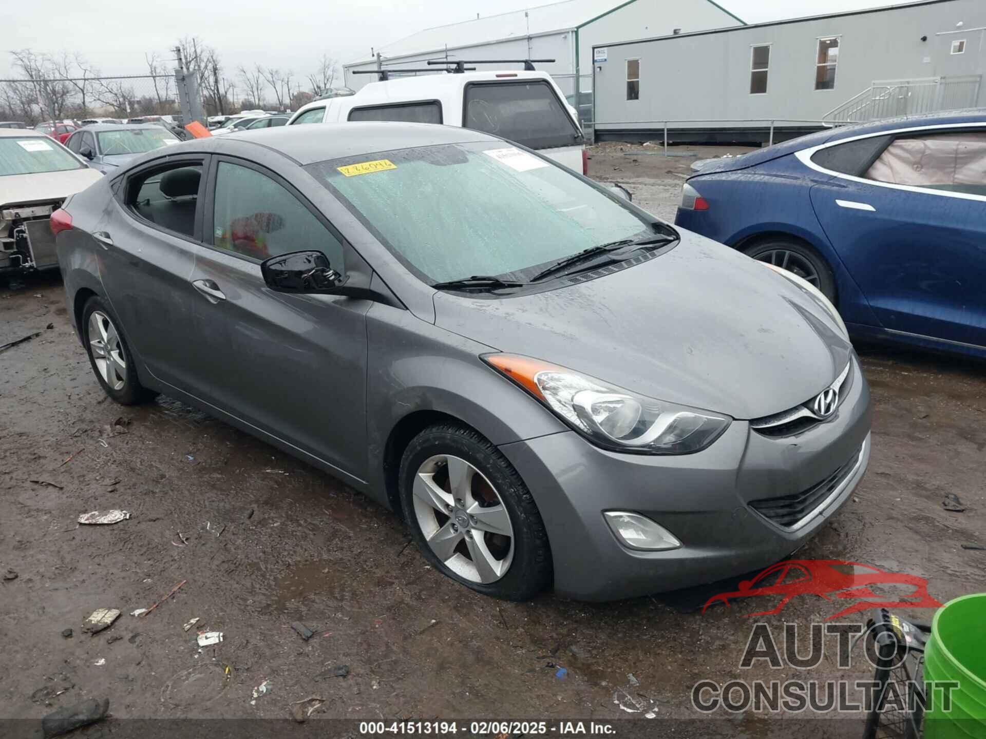 HYUNDAI ELANTRA 2013 - 5NPDH4AE9DH286046
