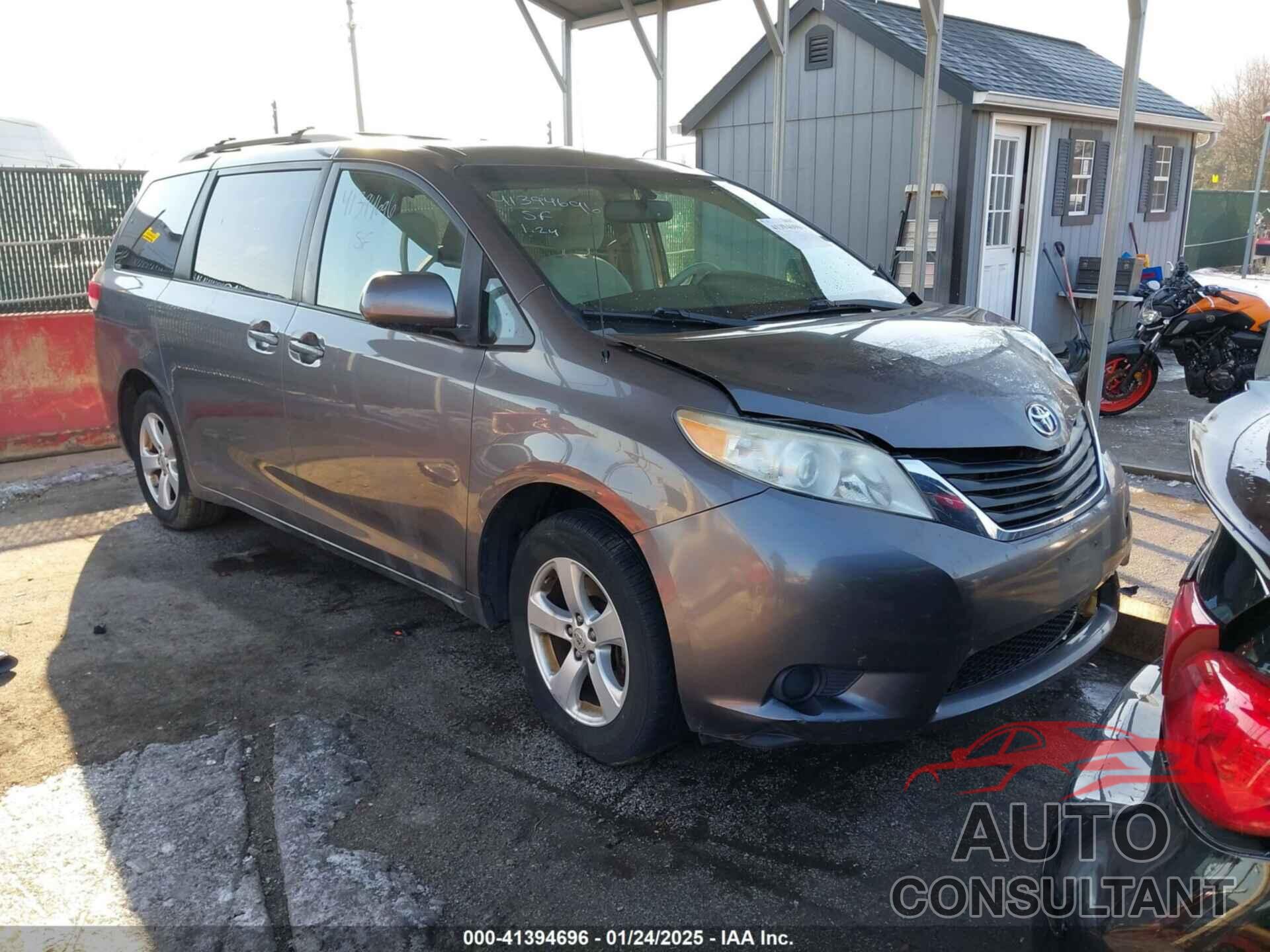 TOYOTA SIENNA 2011 - 5TDKK3DC9BS173797