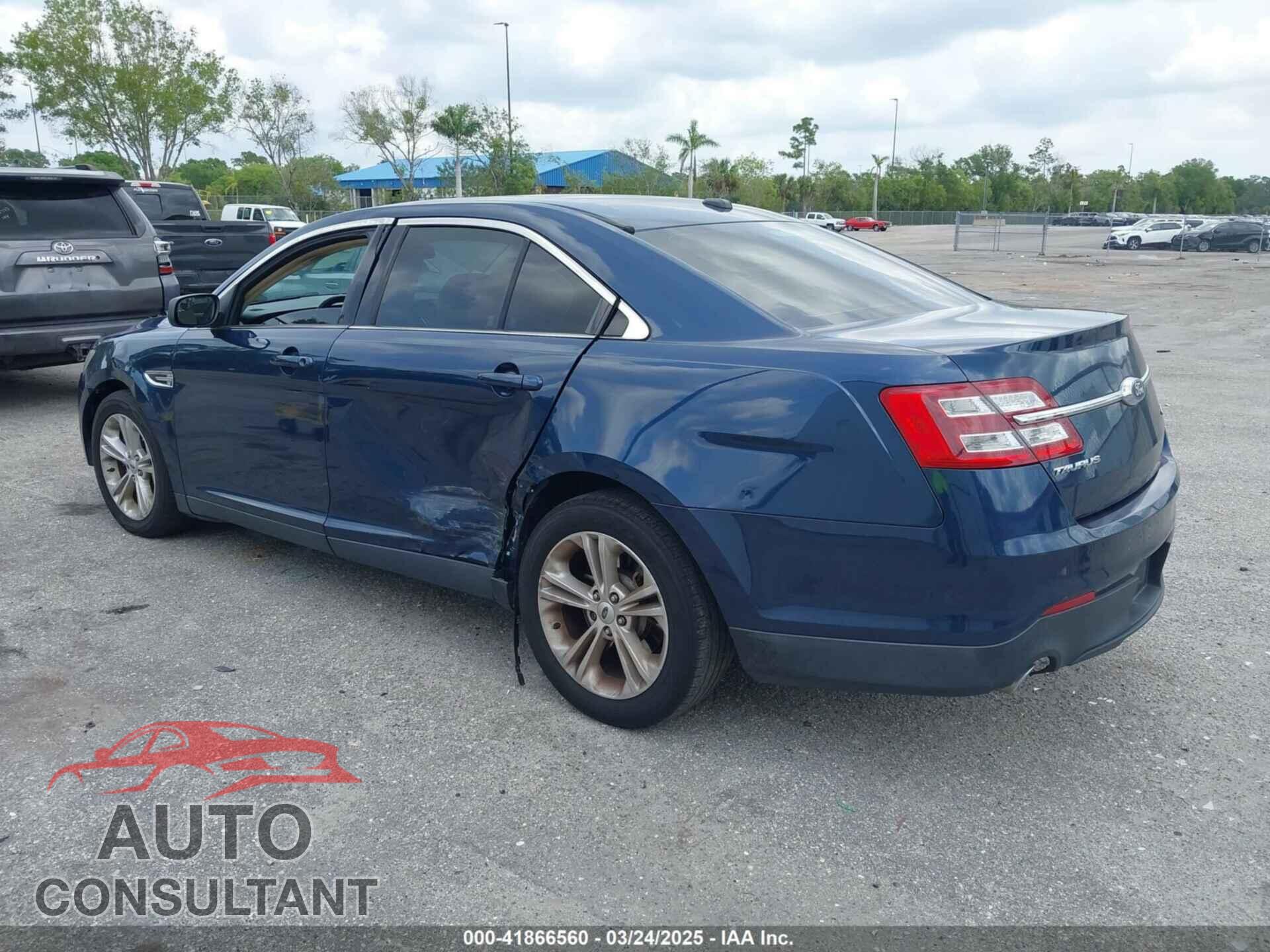 FORD TAURUS 2017 - 1FAHP2D83HG113363