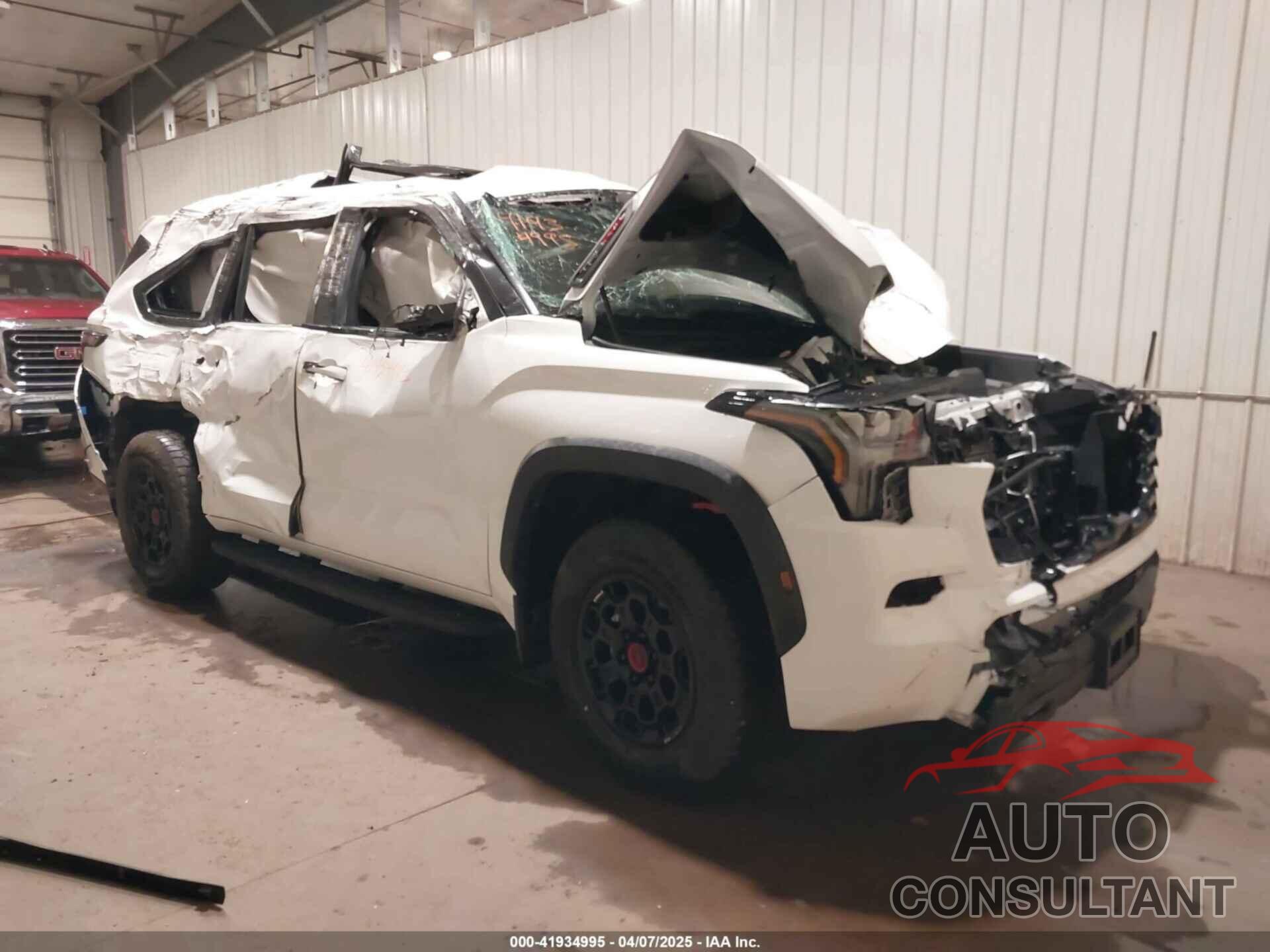 TOYOTA SEQUOIA 2025 - 7SVAAABA4SX053989