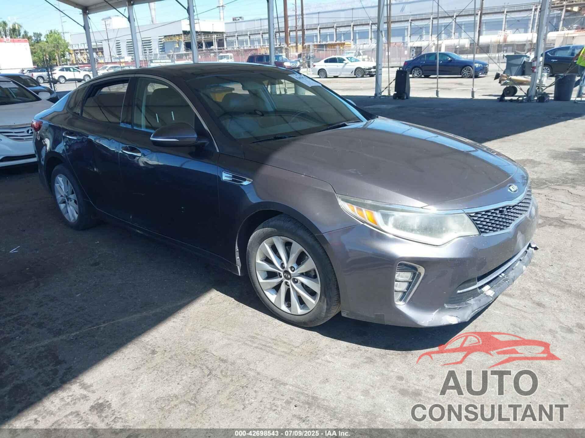 KIA OPTIMA 2018 - 5XXGT4L38JG234454