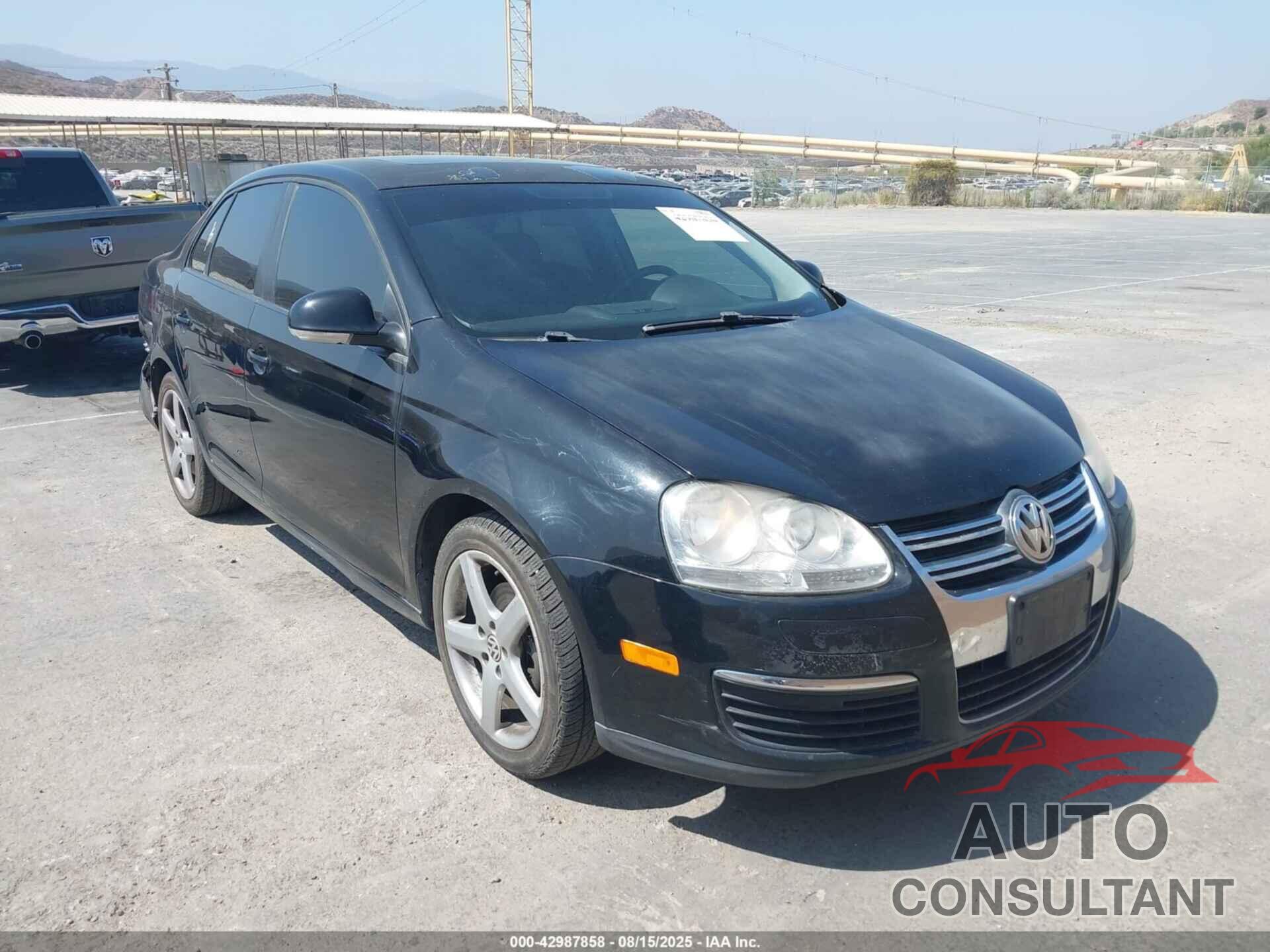 VOLKSWAGEN JETTA 2010 - 3VWRZ7AJ5AM144457