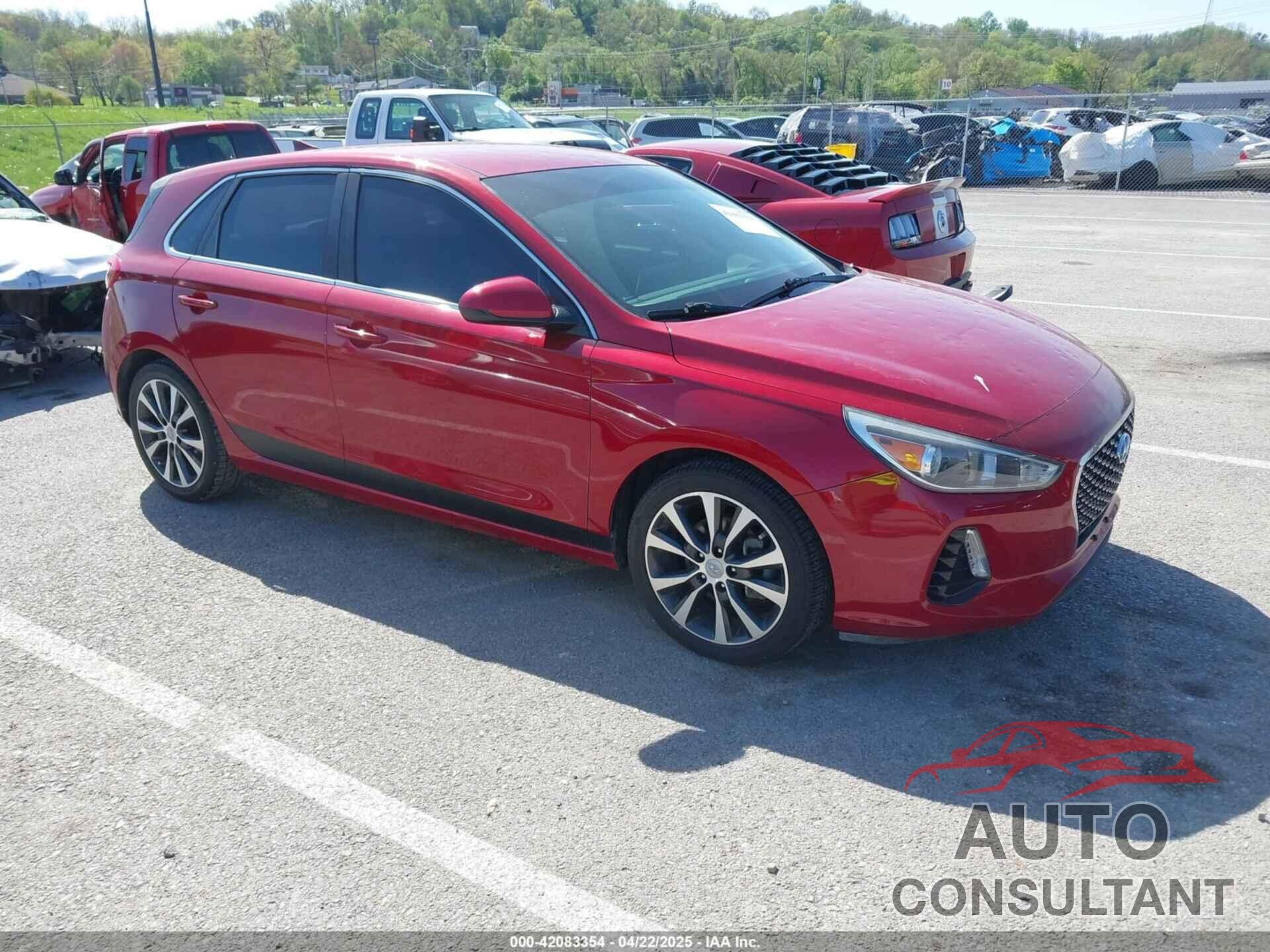 HYUNDAI ELANTRA GT 2019 - KMHH35LE7KU094657