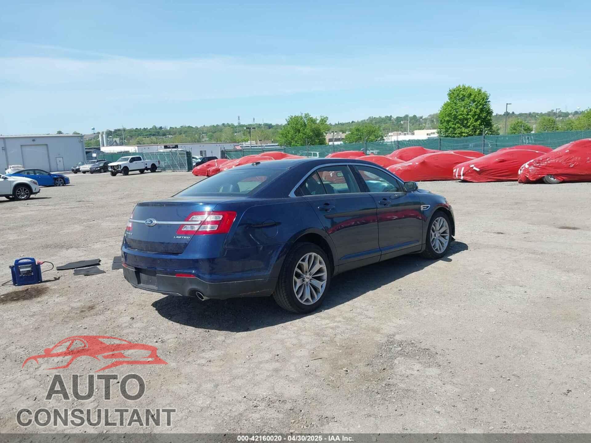 FORD TAURUS 2017 - 1FAHP2F80HG110143