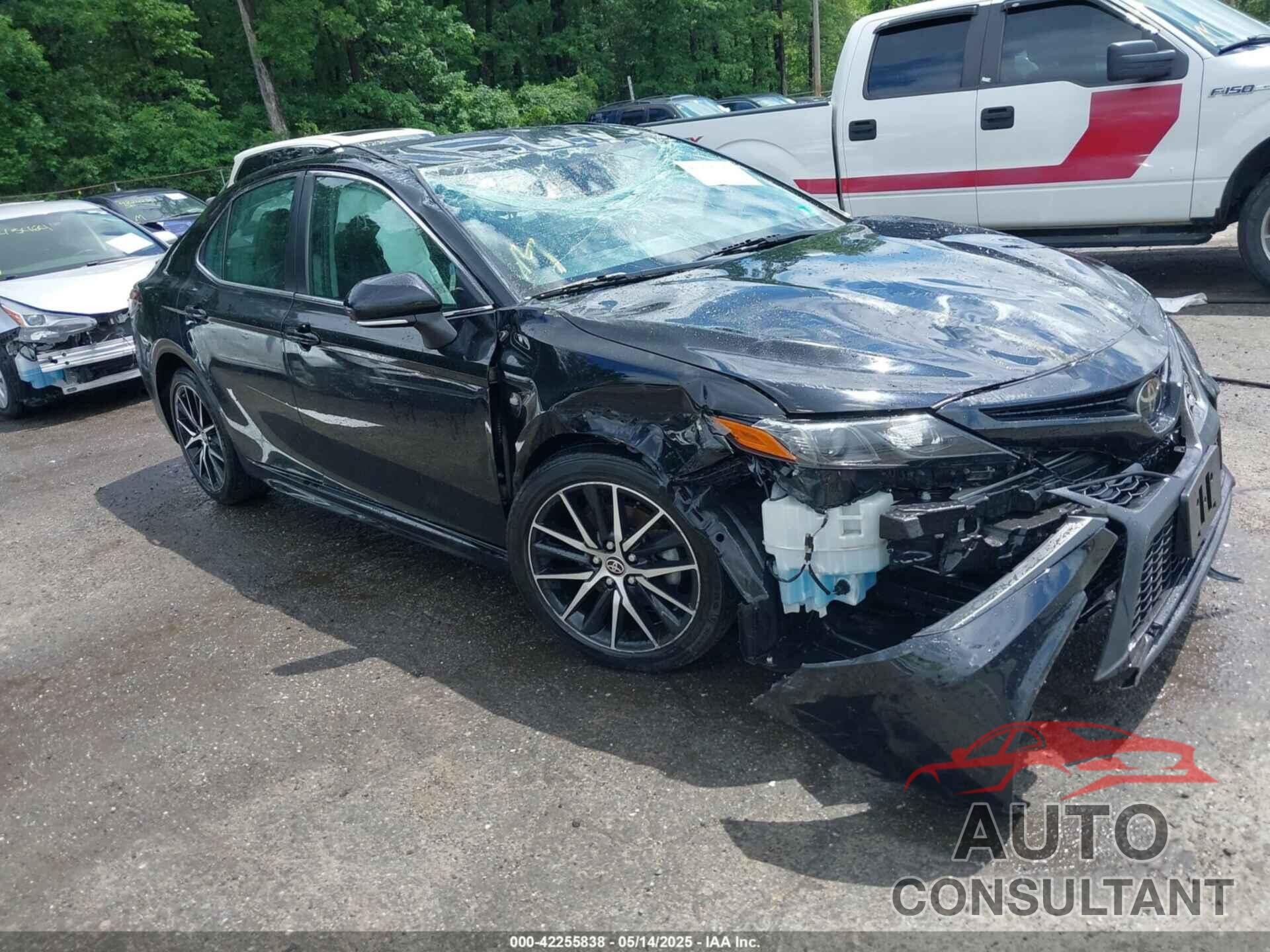 TOYOTA CAMRY 2022 - 4T1G11AK2NU709977