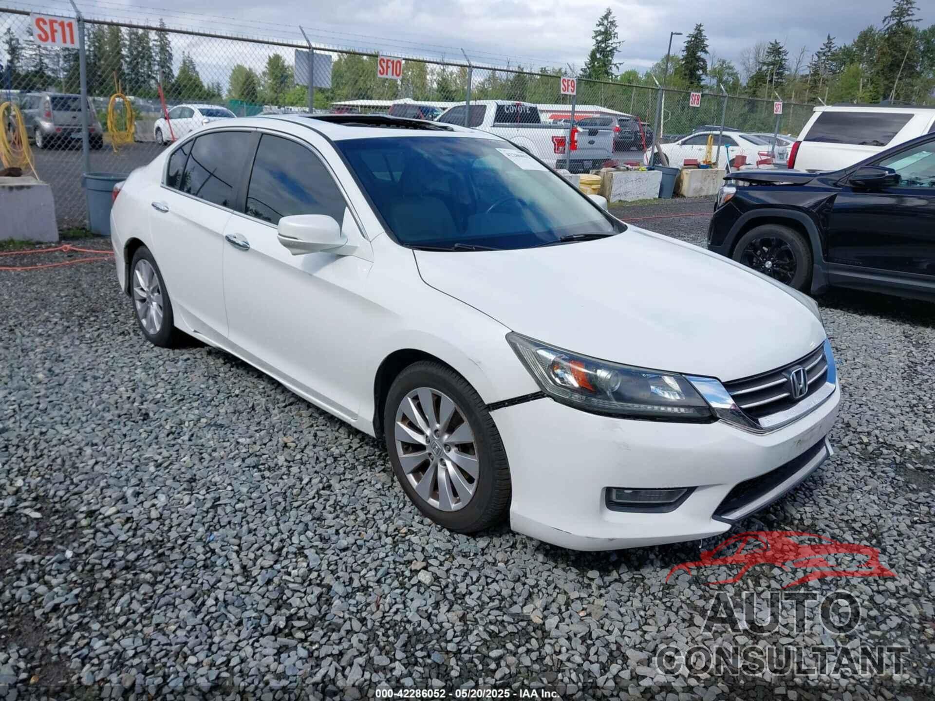 HONDA ACCORD 2013 - 1HGCR2F8XDA256935