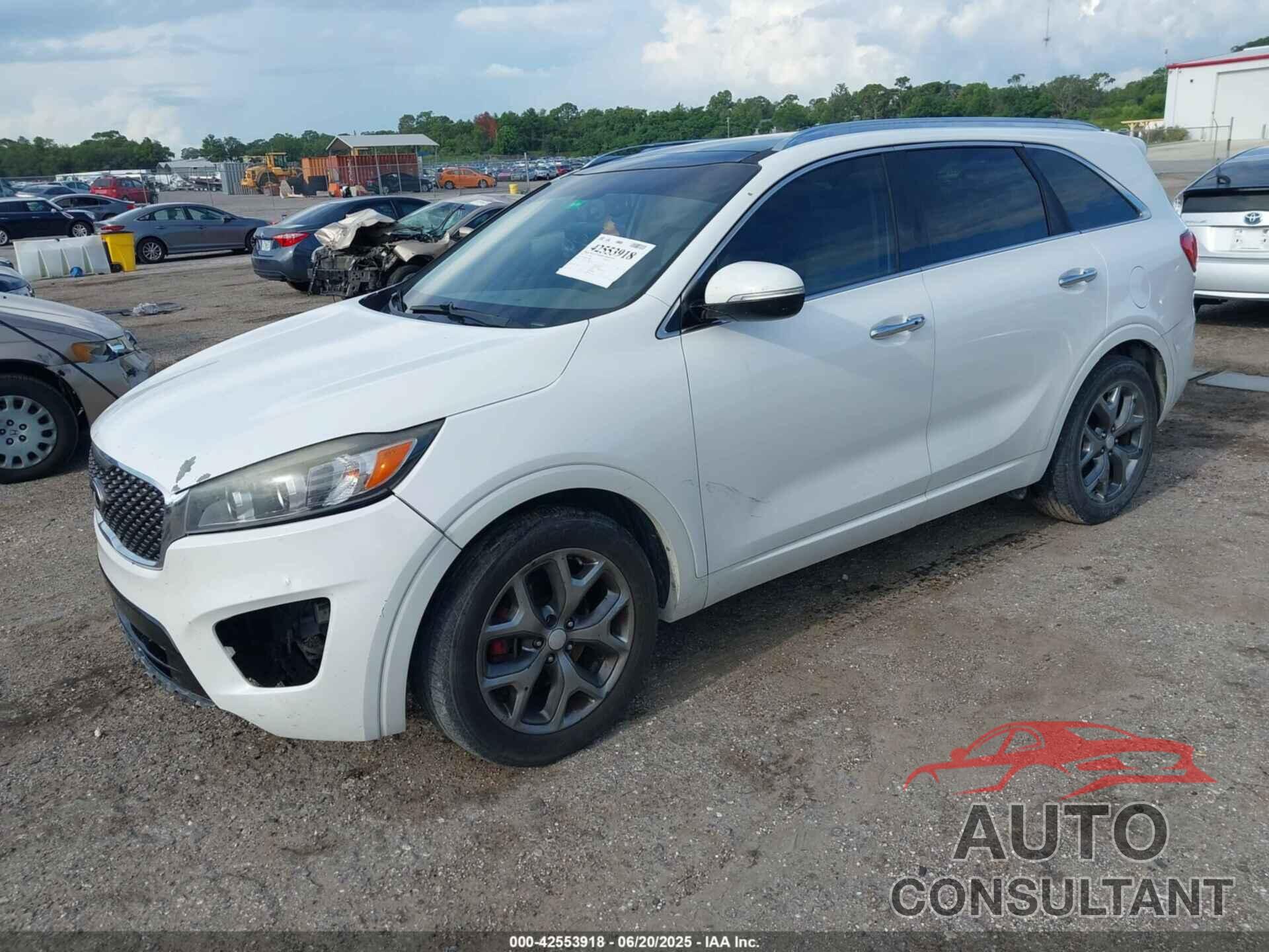 KIA SORENTO 2017 - 5XYPK4A50HG308771