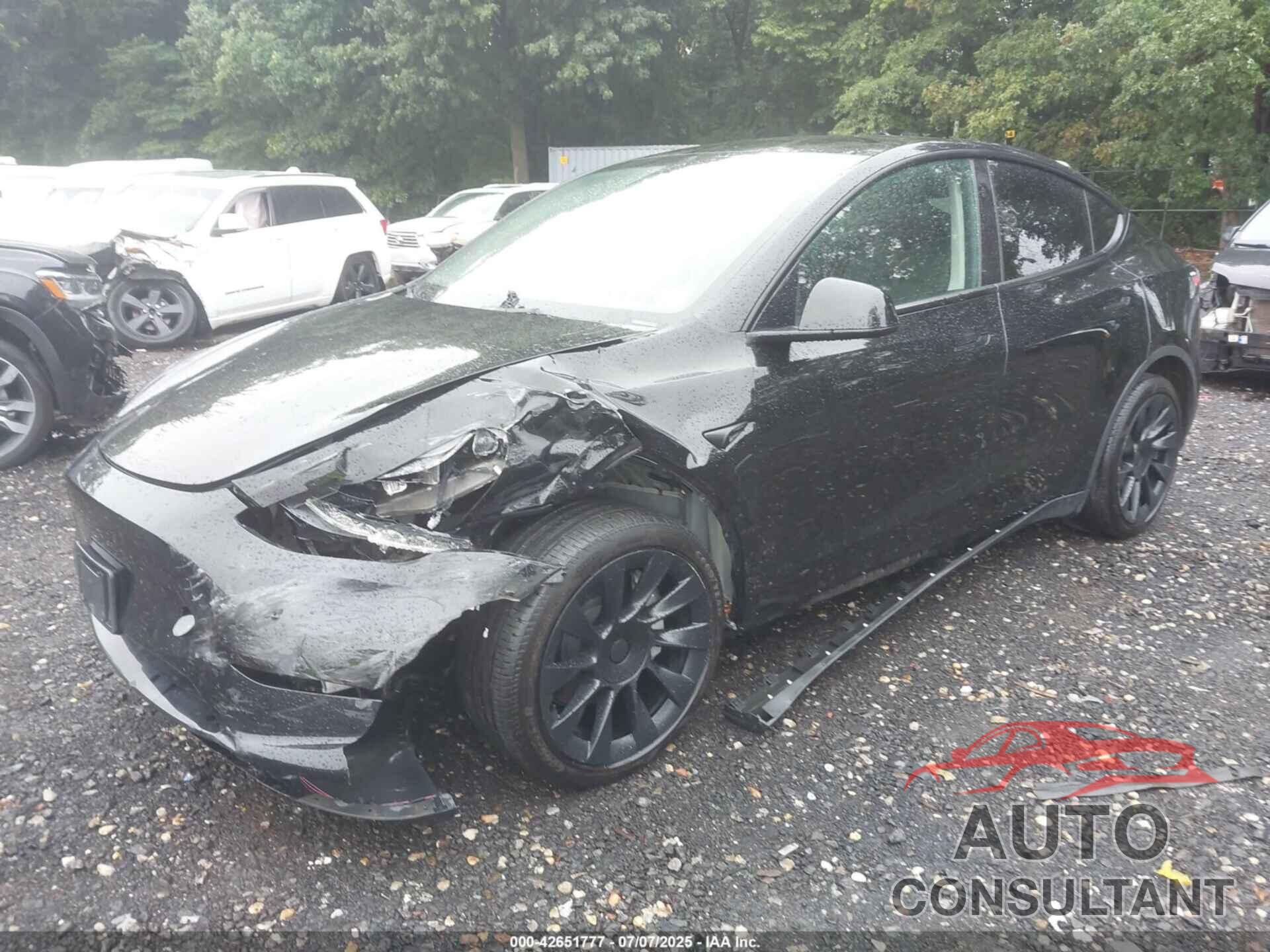 TESLA MODEL Y 2023 - 7SAYGDEE4PF857740