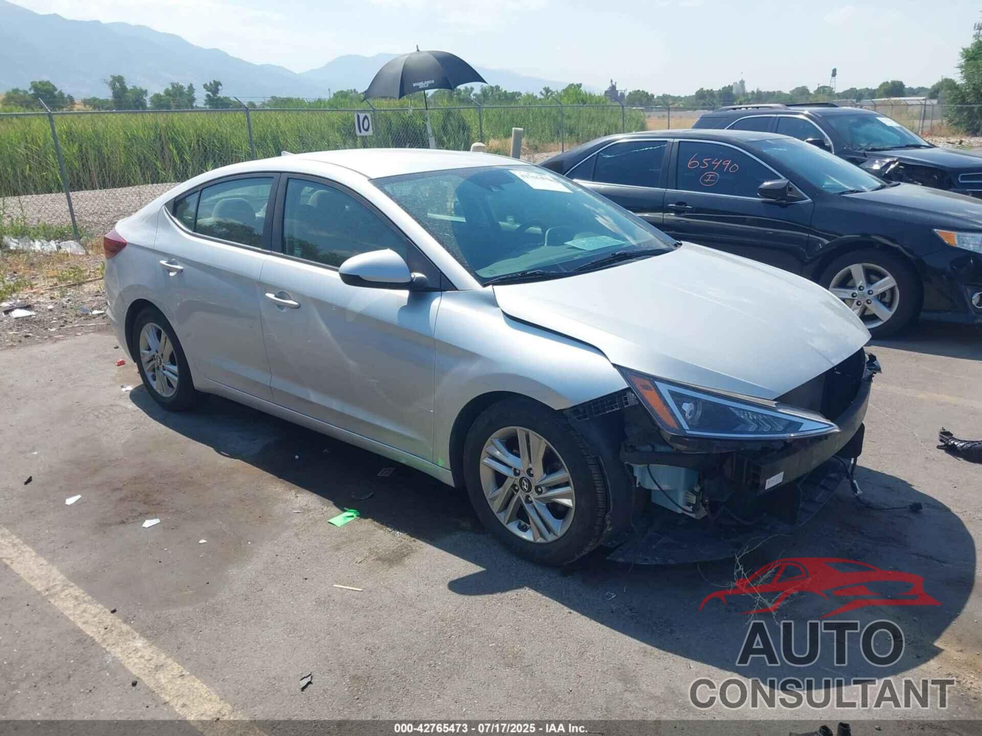 HYUNDAI ELANTRA 2019 - 5NPD84LF4KH407794