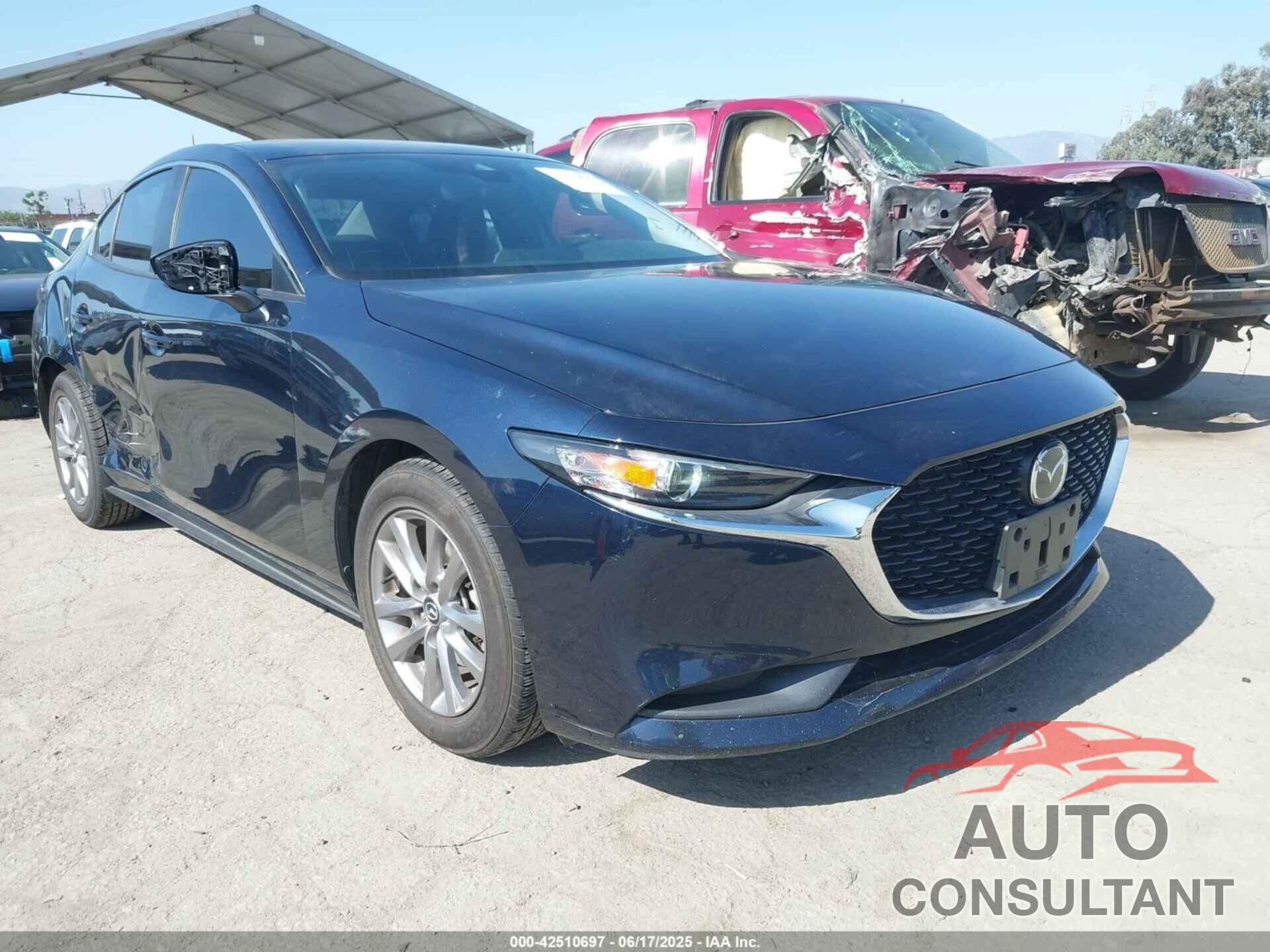 MAZDA MAZDA3 2021 - JM1BPAAL8M1304440