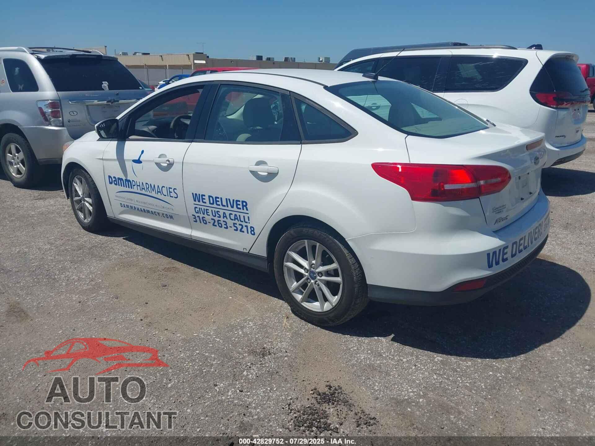 FORD FOCUS 2017 - 1FADP3F23HL235628