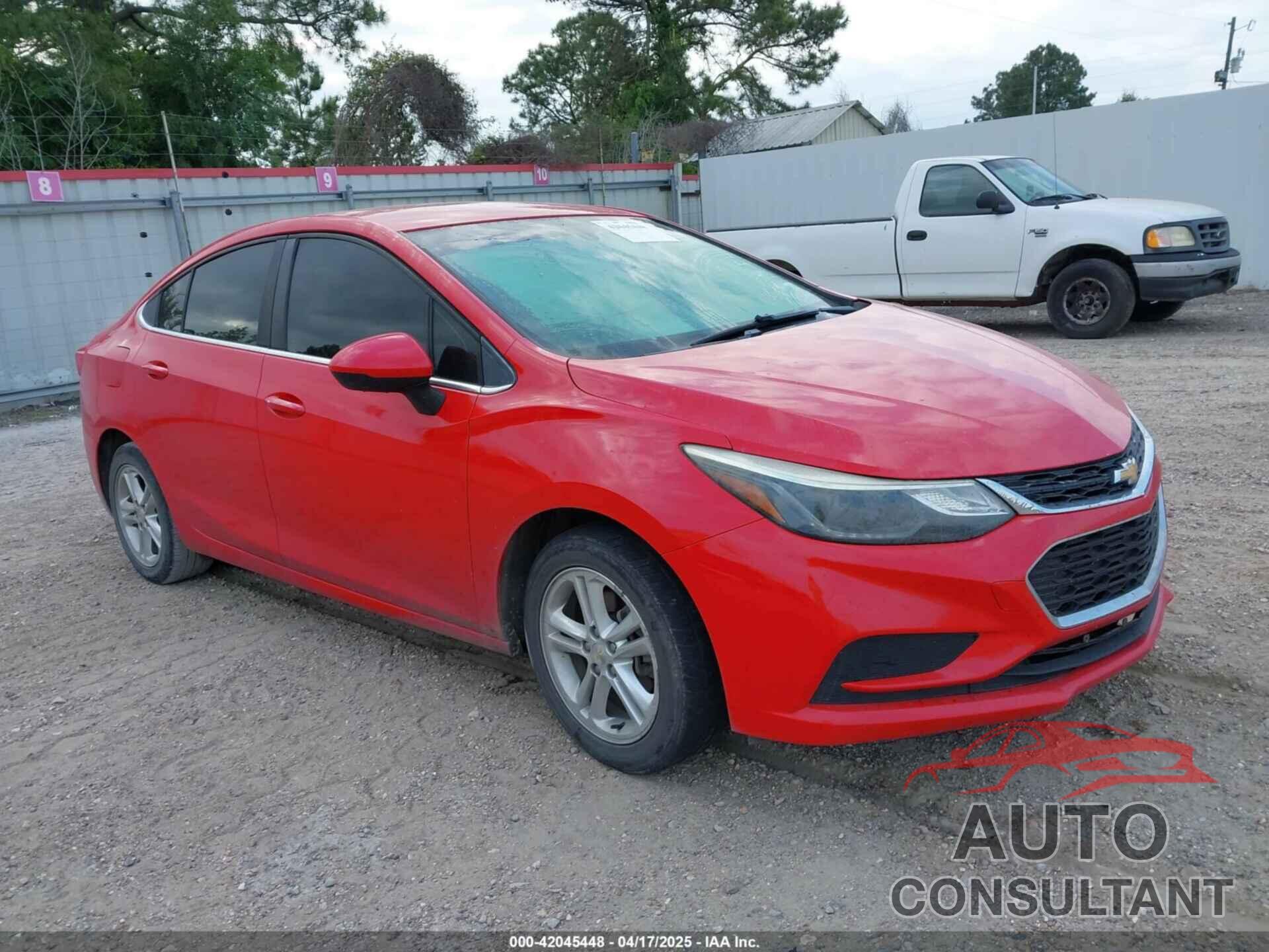 CHEVROLET CRUZE 2017 - 1G1BE5SM1H7208889