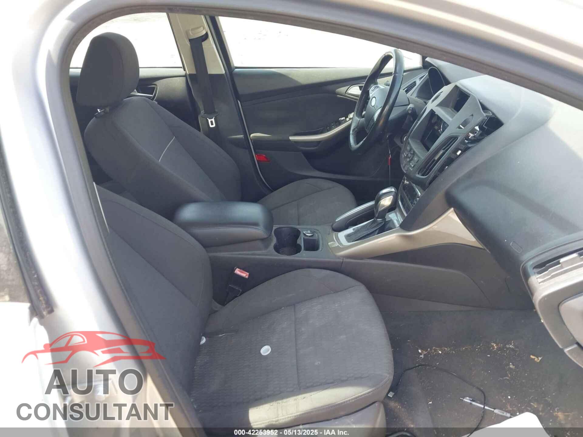 FORD FOCUS 2012 - 1FAHP3M28CL453531