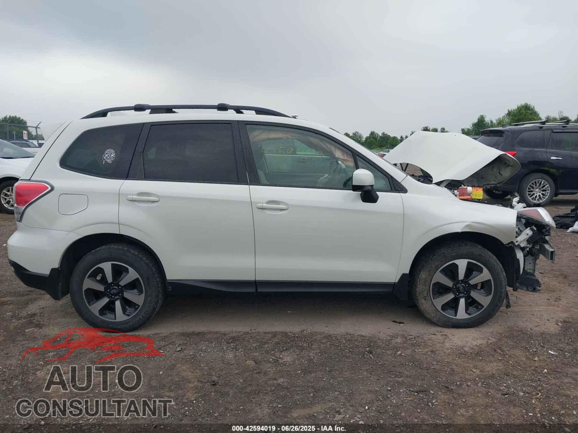 SUBARU FORESTER 2017 - JF2SJAEC4HH418526