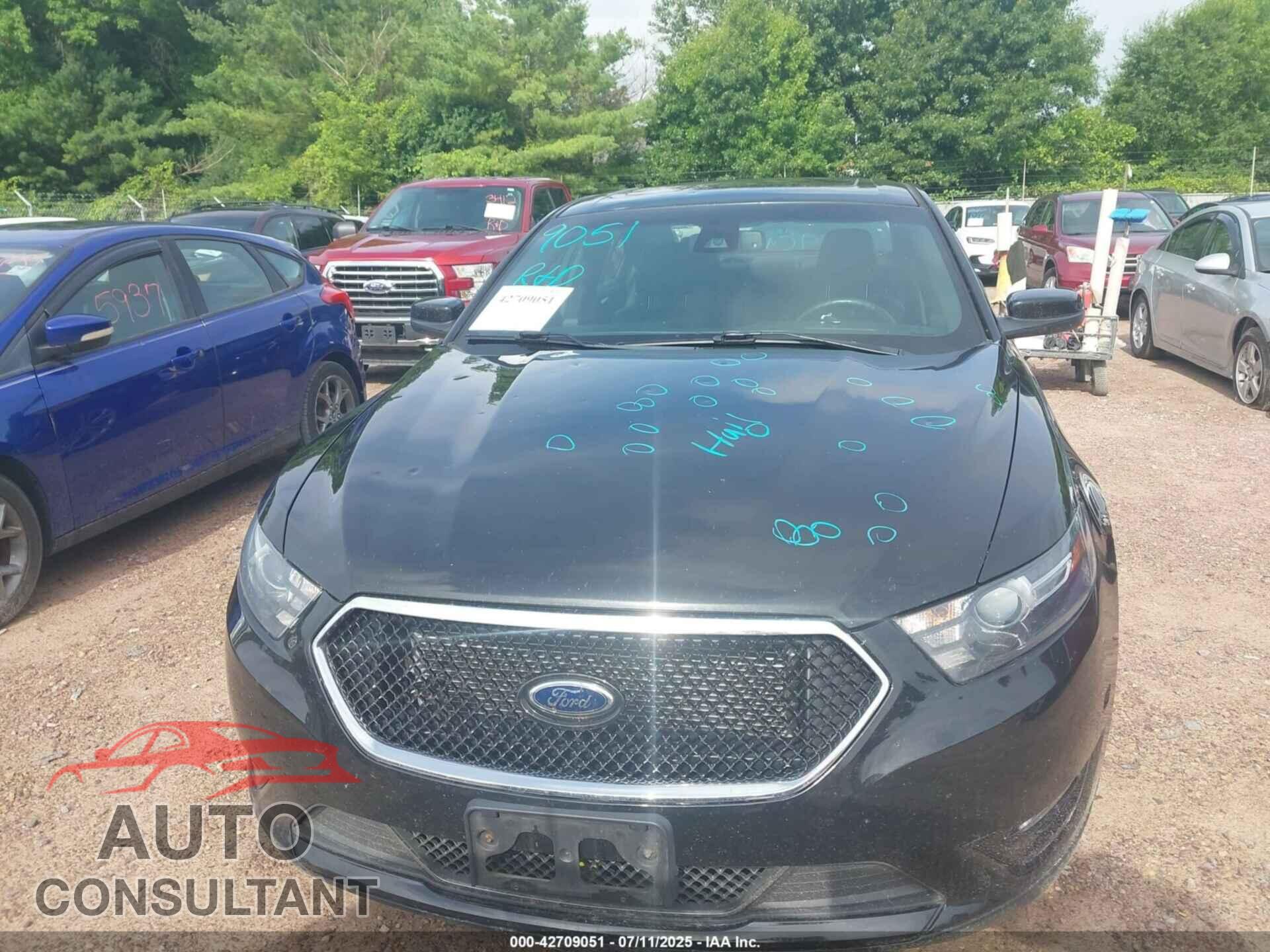 FORD TAURUS 2013 - 1FAHP2KT8DG155996