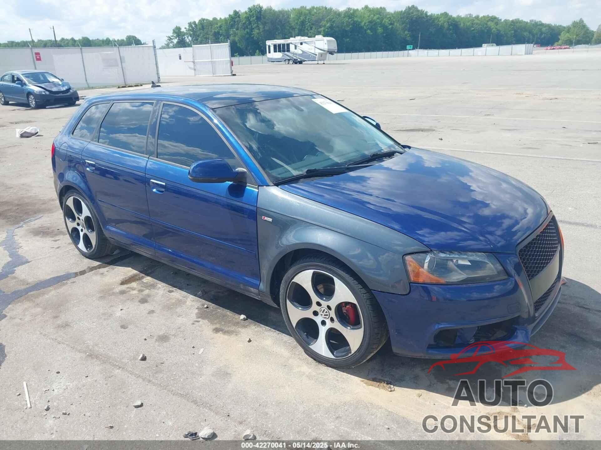 AUDI A3 2011 - WAUKJBFM7BA020185