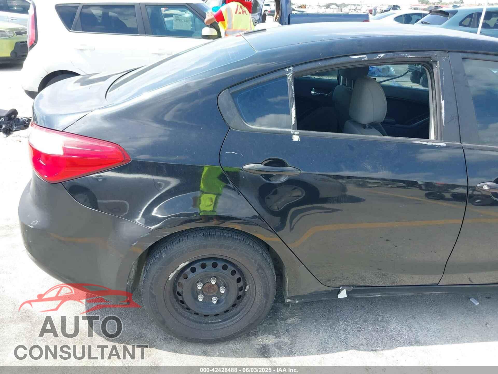 KIA FORTE 2015 - KNAFK4A64F5375008