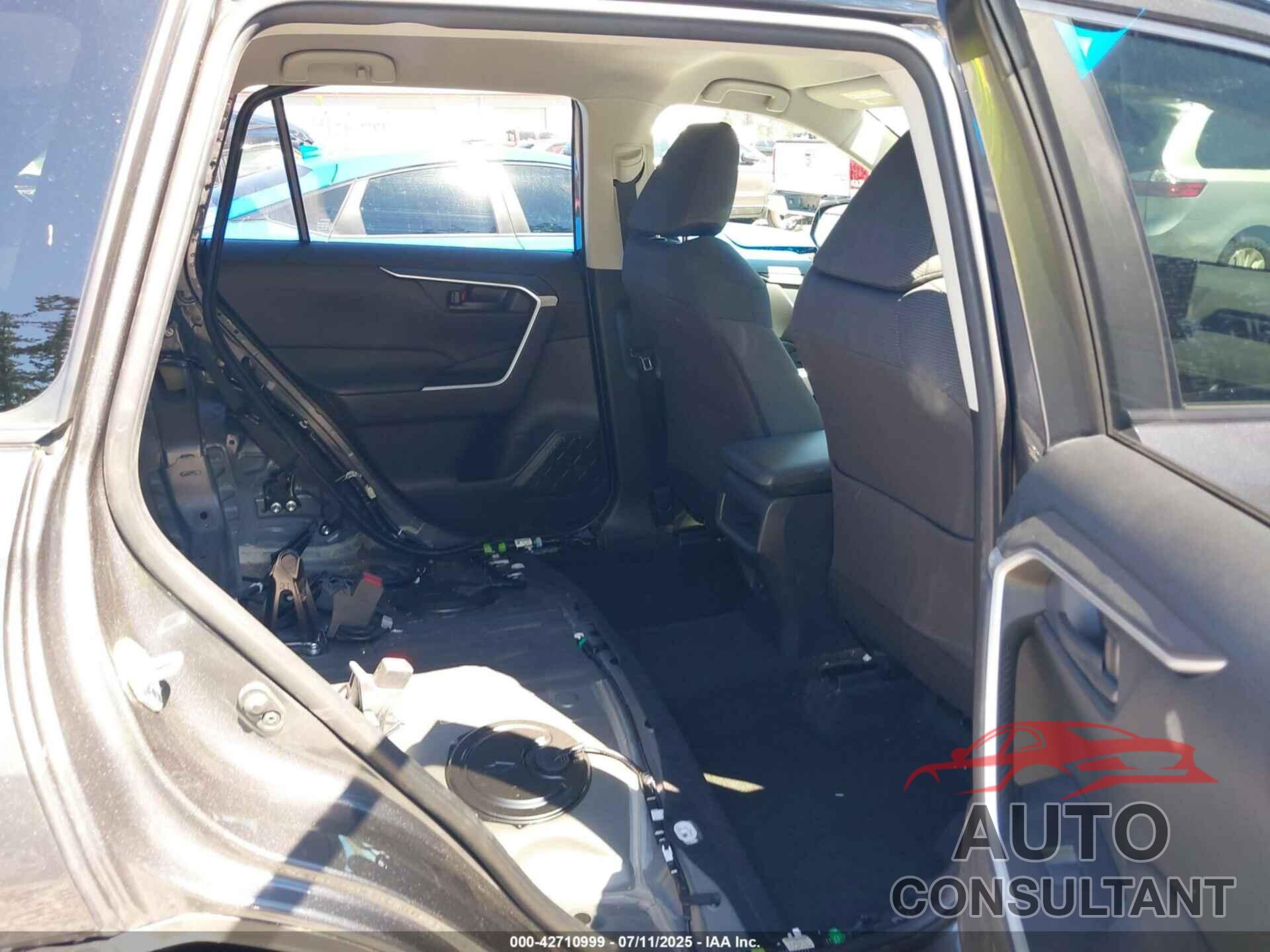 TOYOTA RAV4 2021 - JTMG1RFV0MD078327