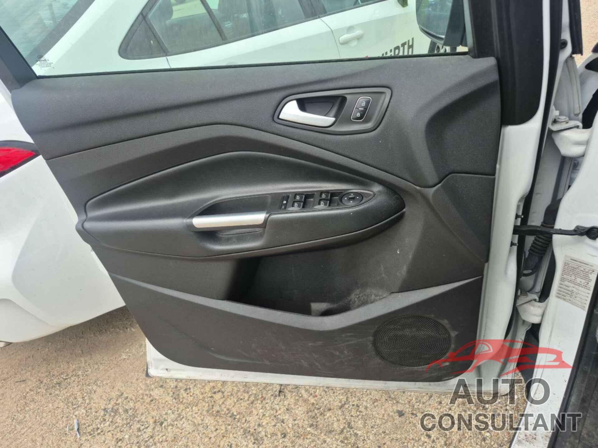 FORD ESCAPE 2019 - 1FMCU9GD5KUC36990