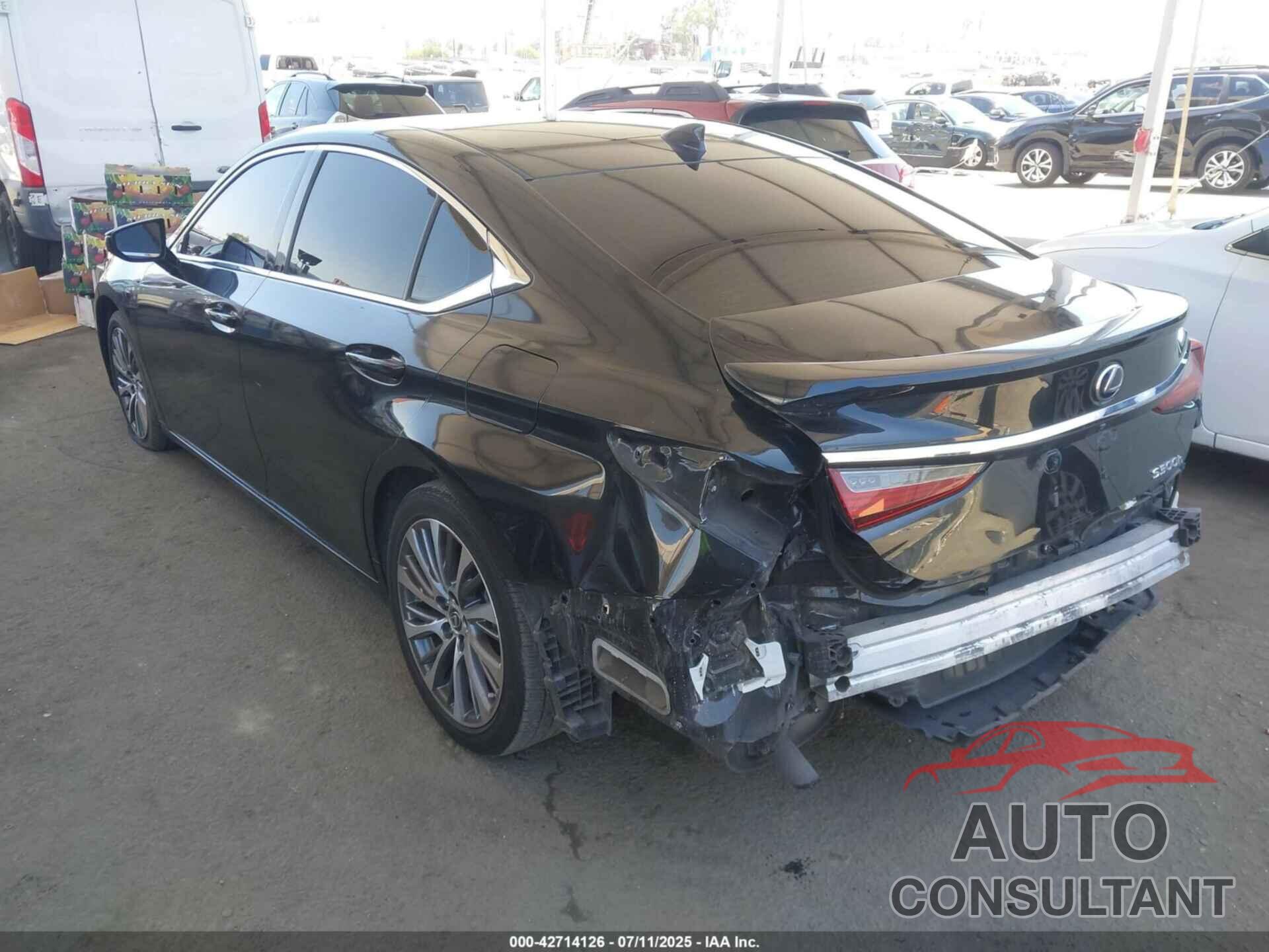 LEXUS ES 300H 2019 - JTHB21B13K2043784