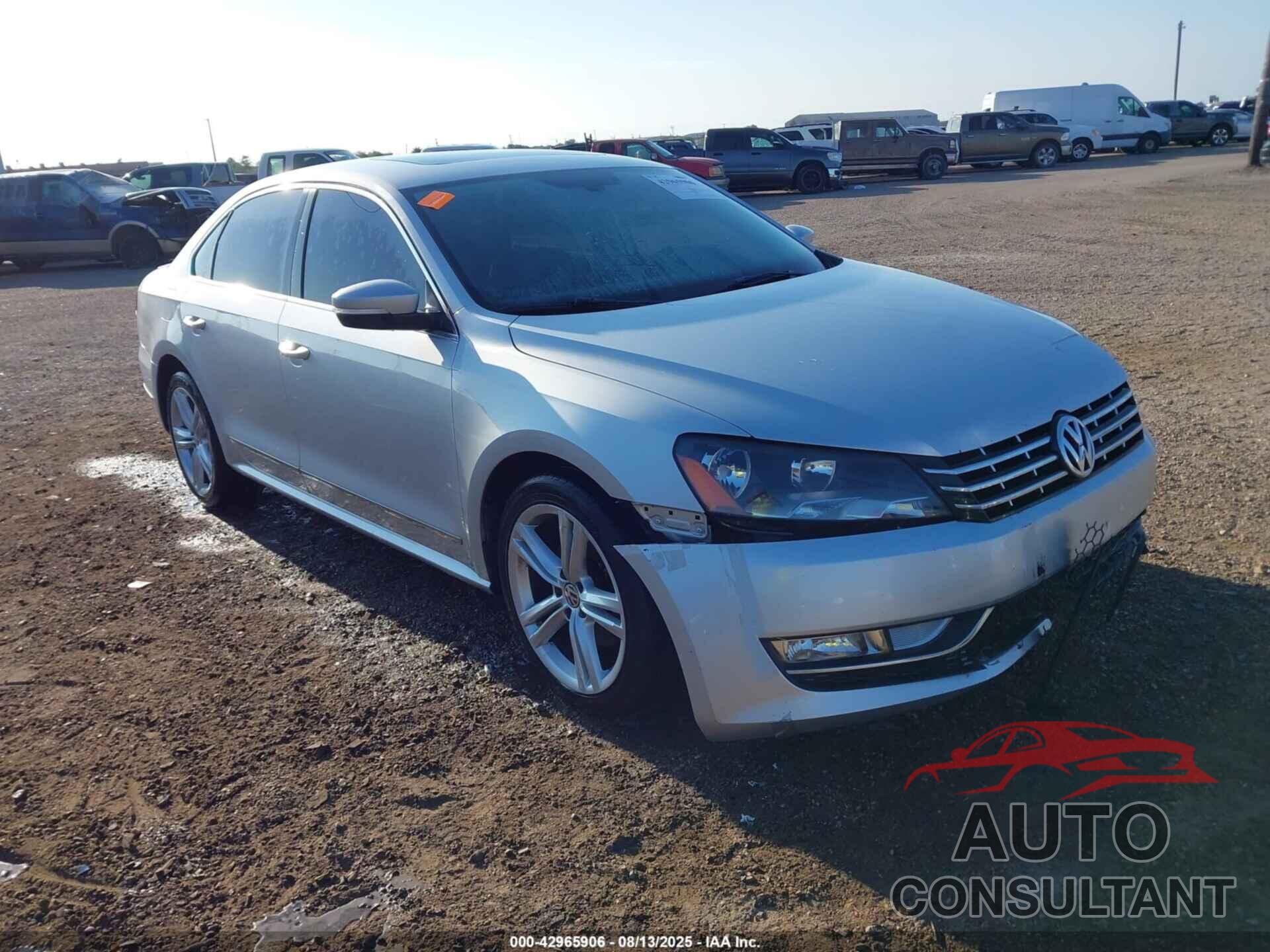 VOLKSWAGEN PASSAT 2013 - 1VWCN7A3XDC122298