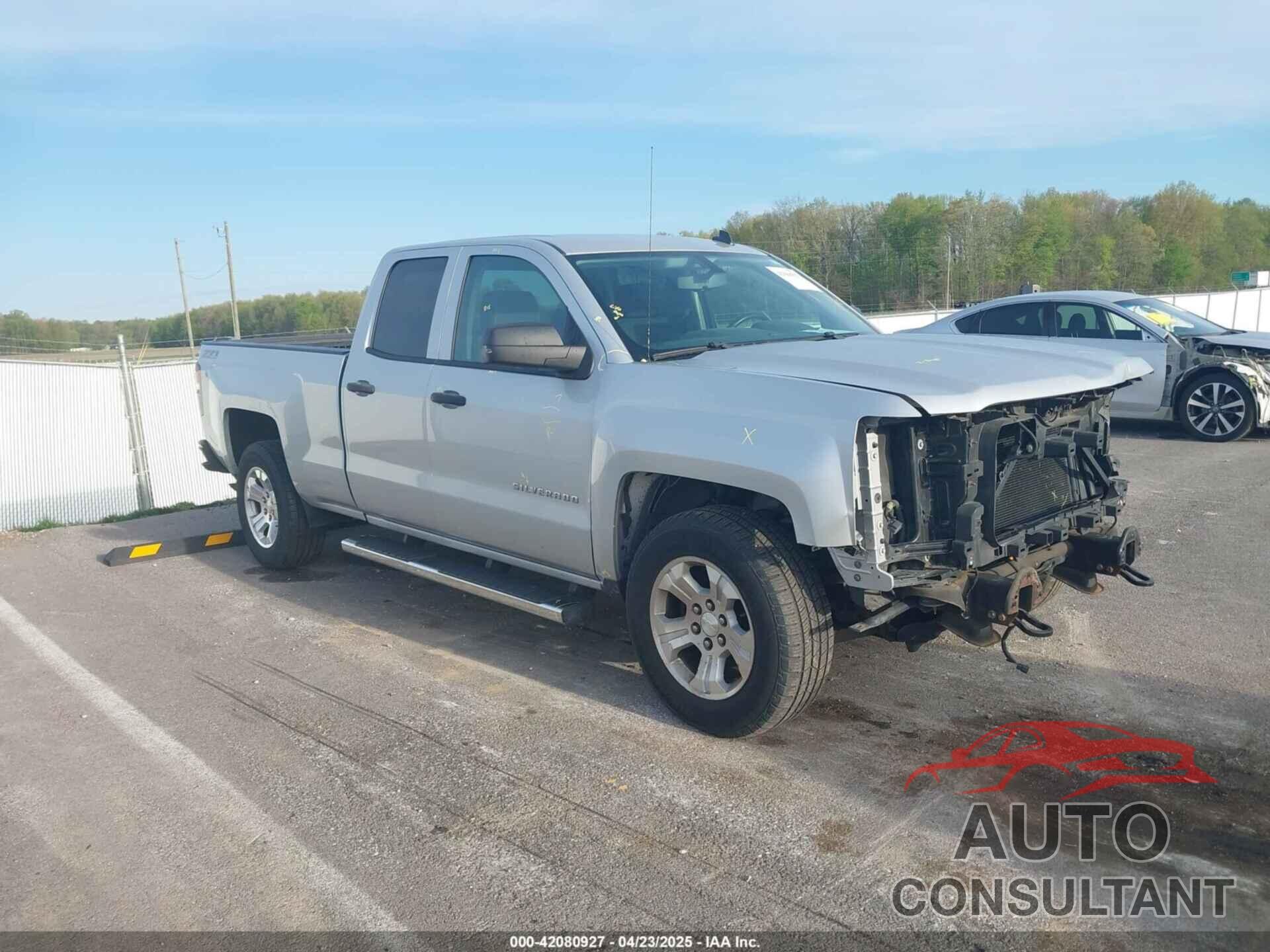 CHEVROLET SILVERADO 1500 2014 - 1GCVKREC3EZ232649