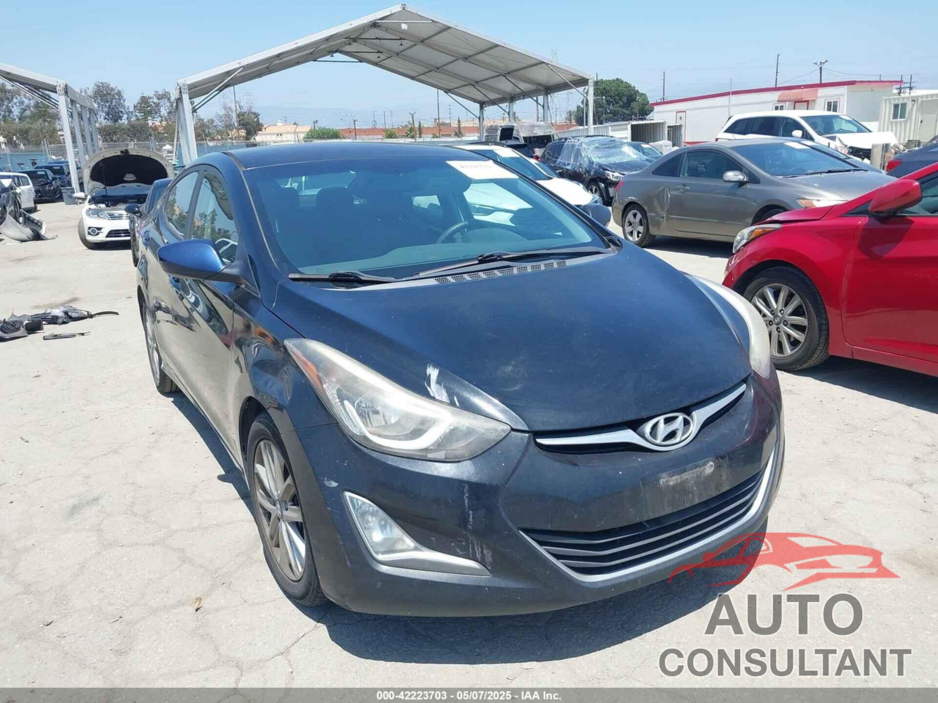 HYUNDAI ELANTRA 2015 - KMHDH4AE9FU261751