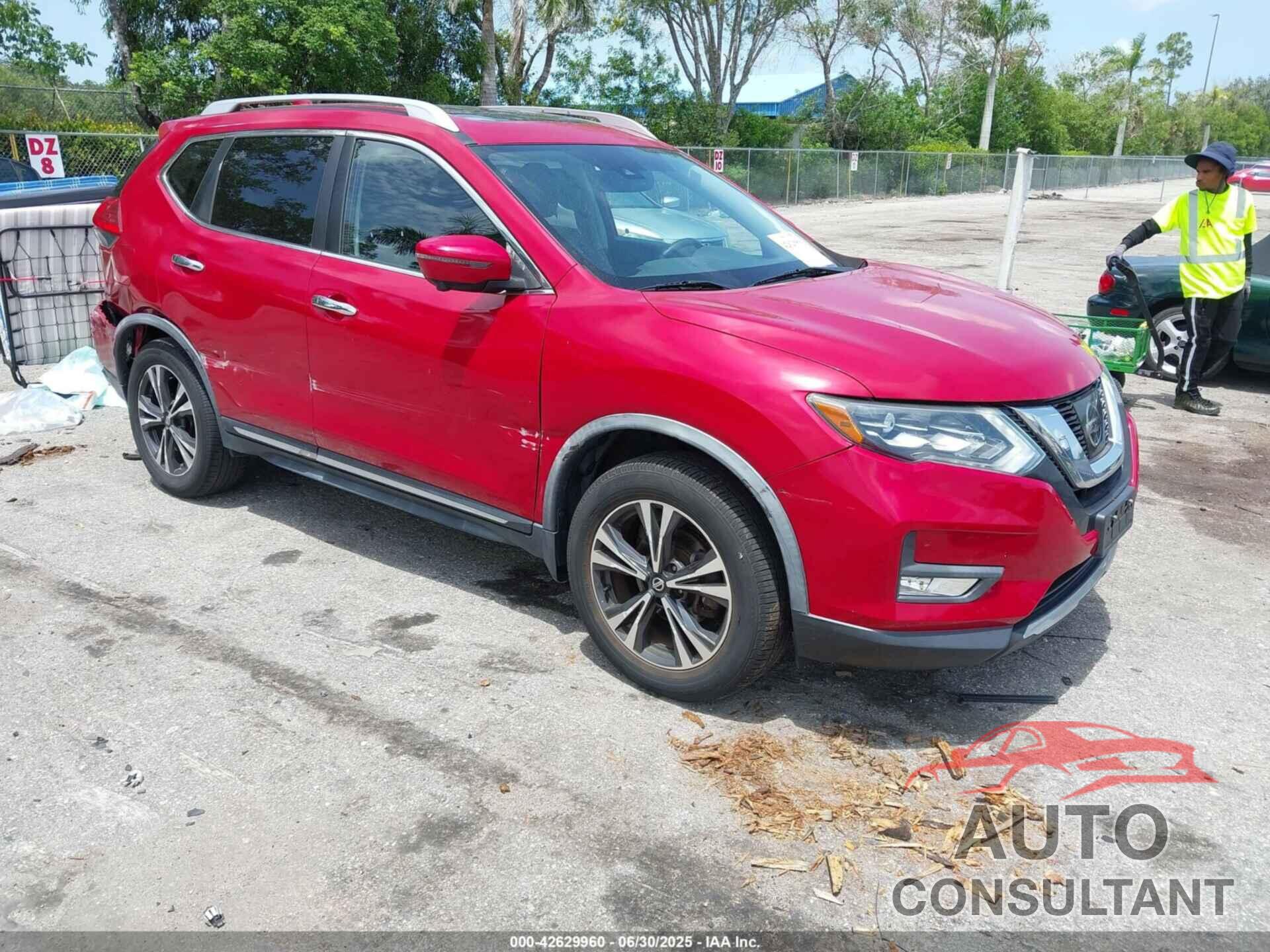 NISSAN ROGUE 2017 - JN8AT2MV5HW284820