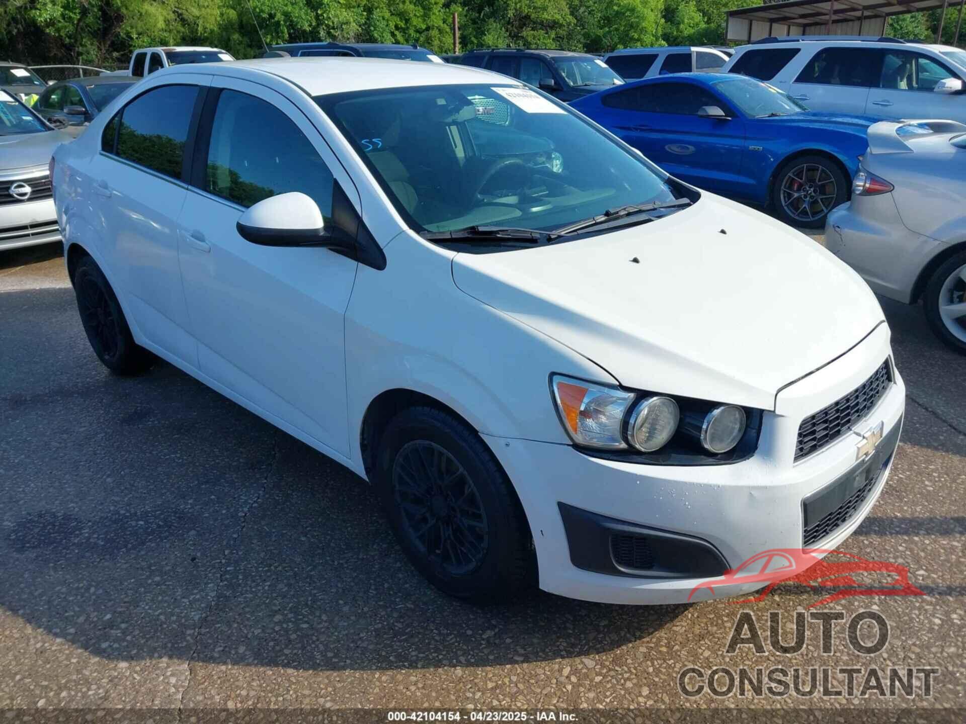 CHEVROLET SONIC 2016 - 1G1JC5SH6G4118710