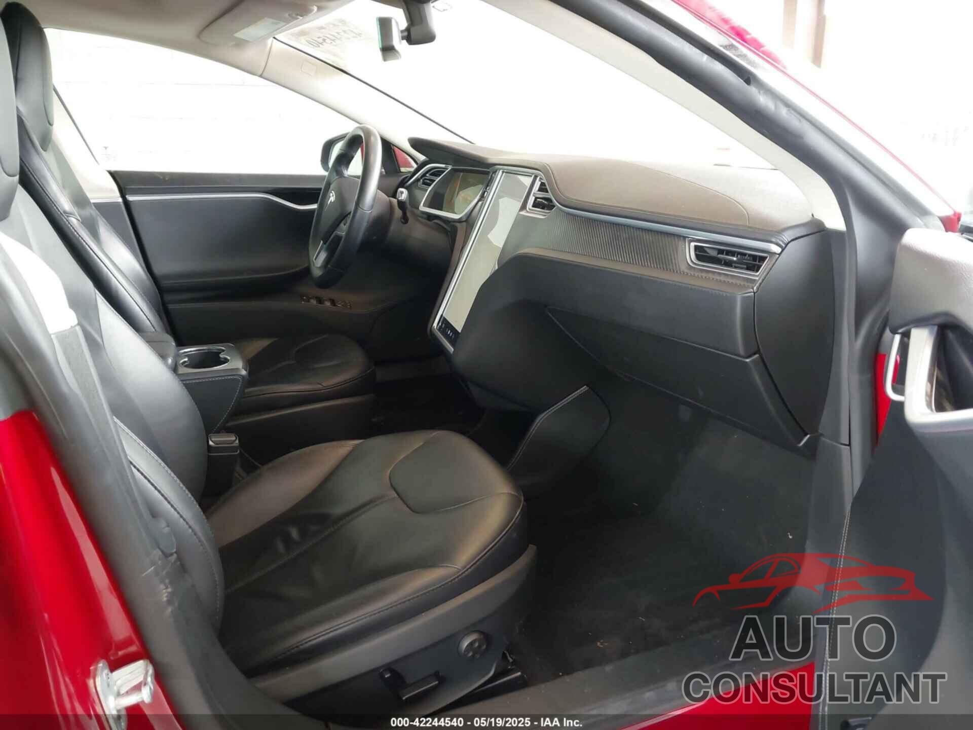 TESLA MODEL S 2013 - 5YJSA1CN7DFP26996