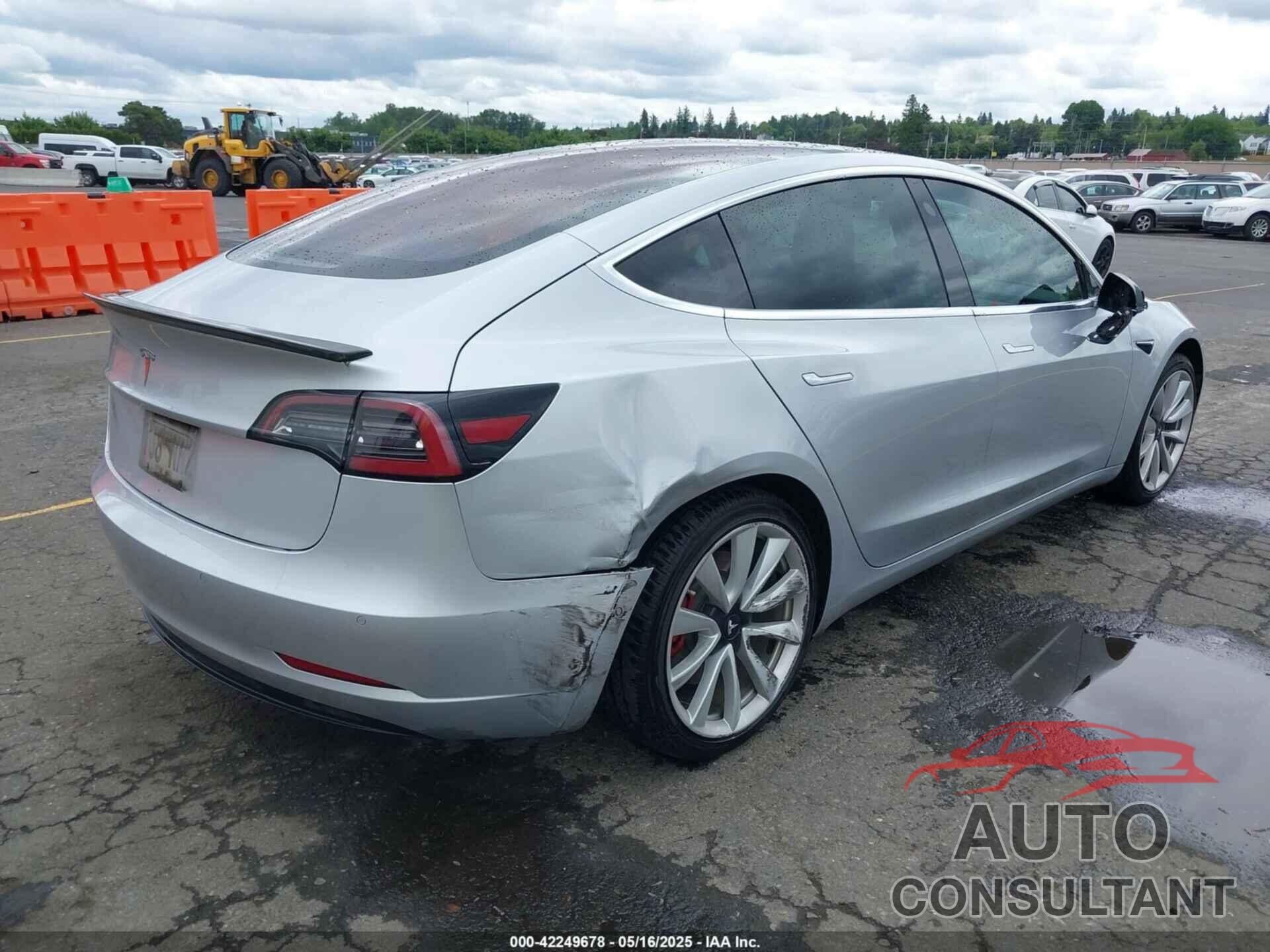 TESLA MODEL 3 2018 - 5YJ3E1EA6JF039278