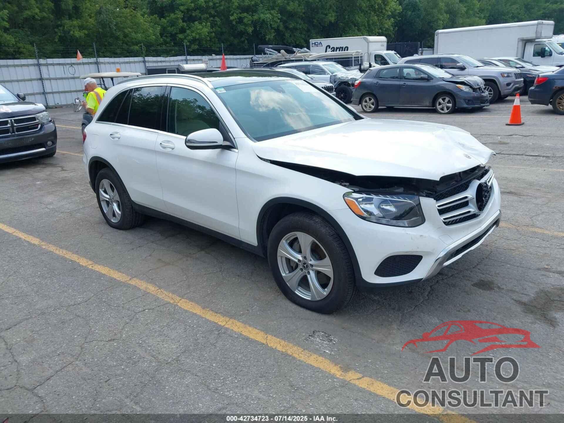 MERCEDES-BENZ GLC 300 2018 - WDC0G4JBXJV033055