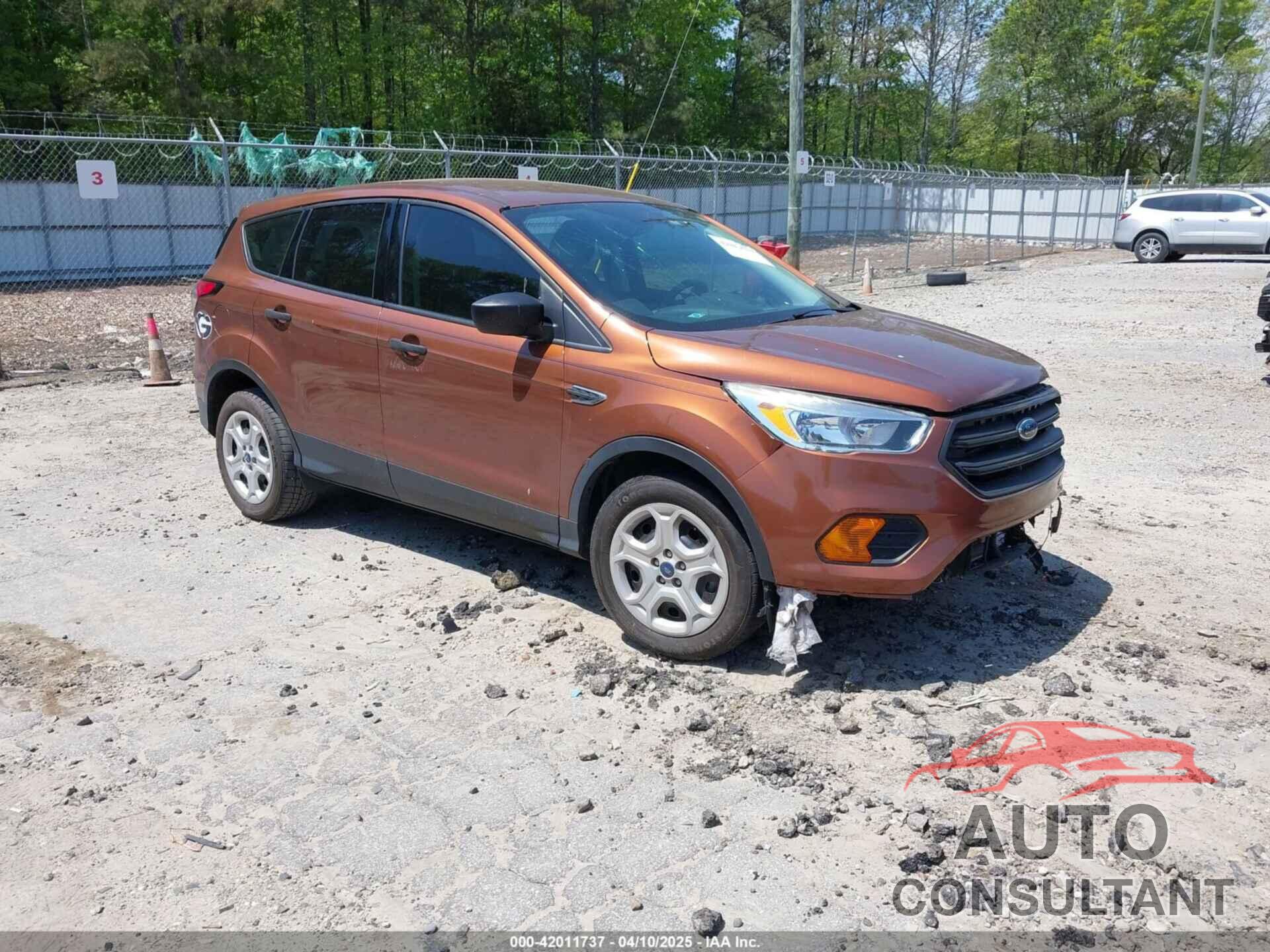 FORD ESCAPE 2017 - 1FMCU0F78HUE00961