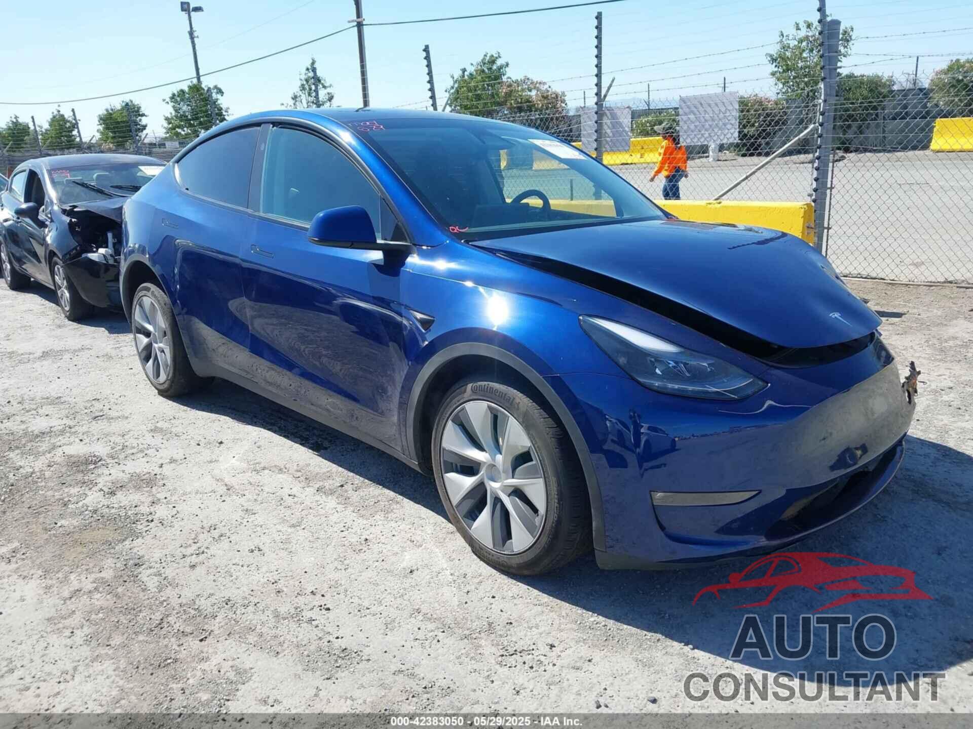 TESLA MODEL Y 2023 - 7SAYGDEE3PF816547
