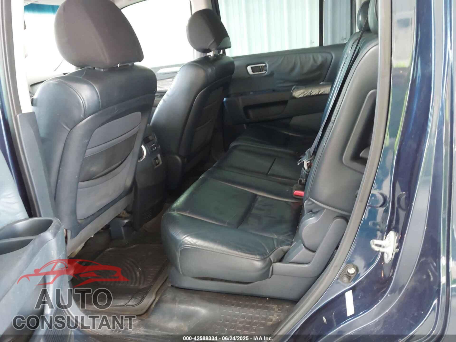 HONDA PILOT 2009 - 5FNYF38509B012425