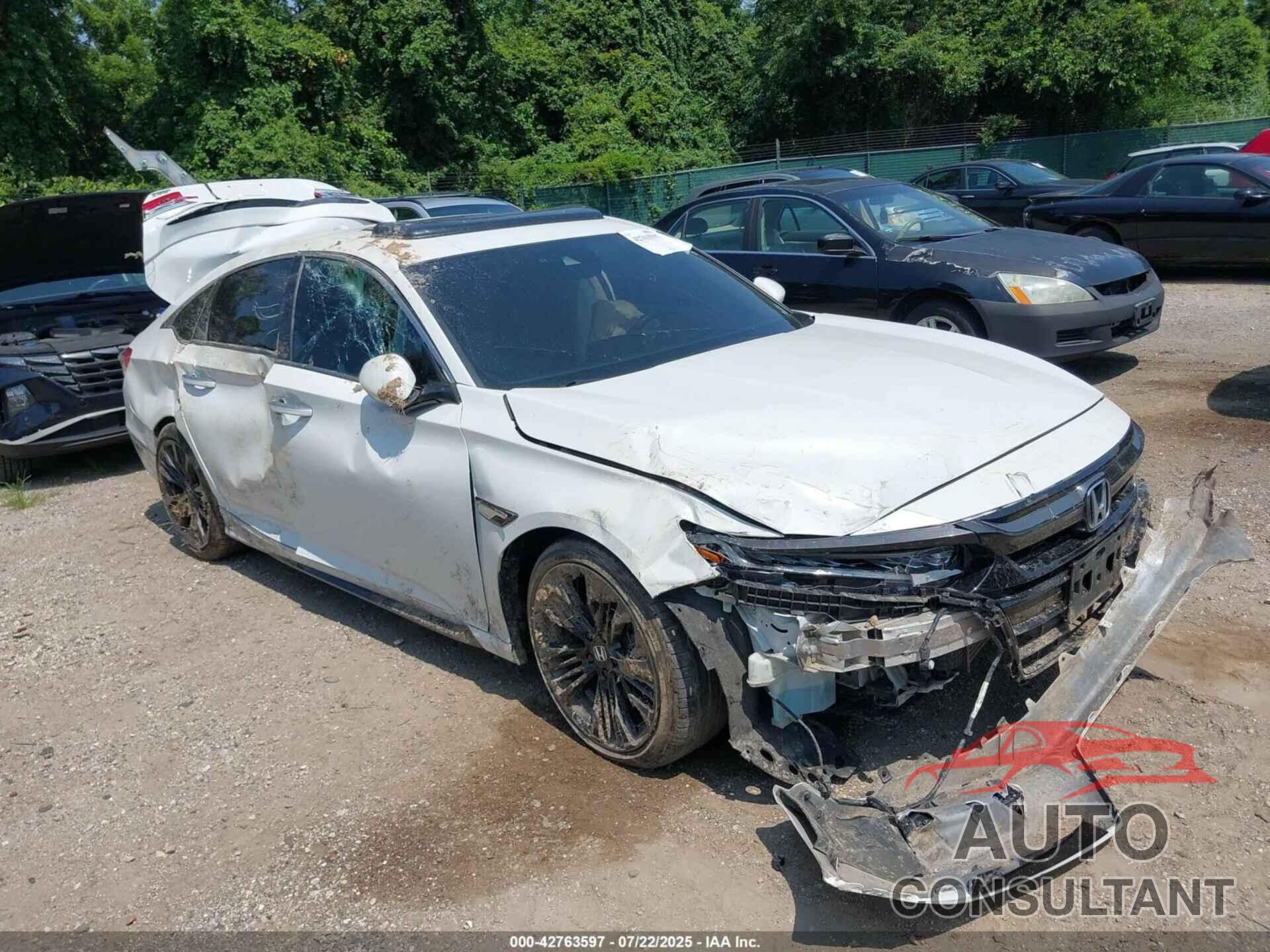 HONDA ACCORD 2018 - 1HGCV2F93JA036407