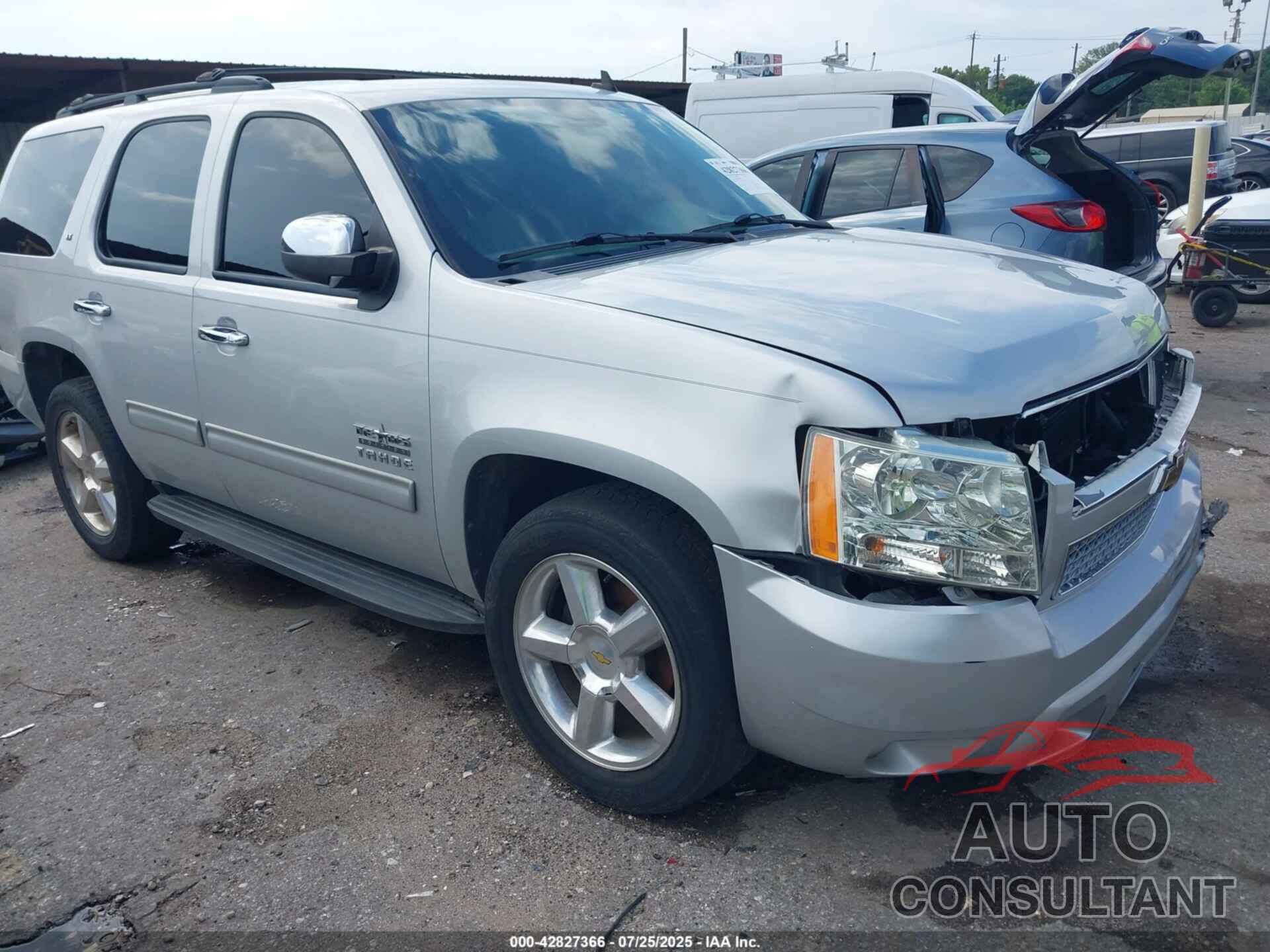 CHEVROLET TAHOE 2010 - 1GNUCBE01AR214478