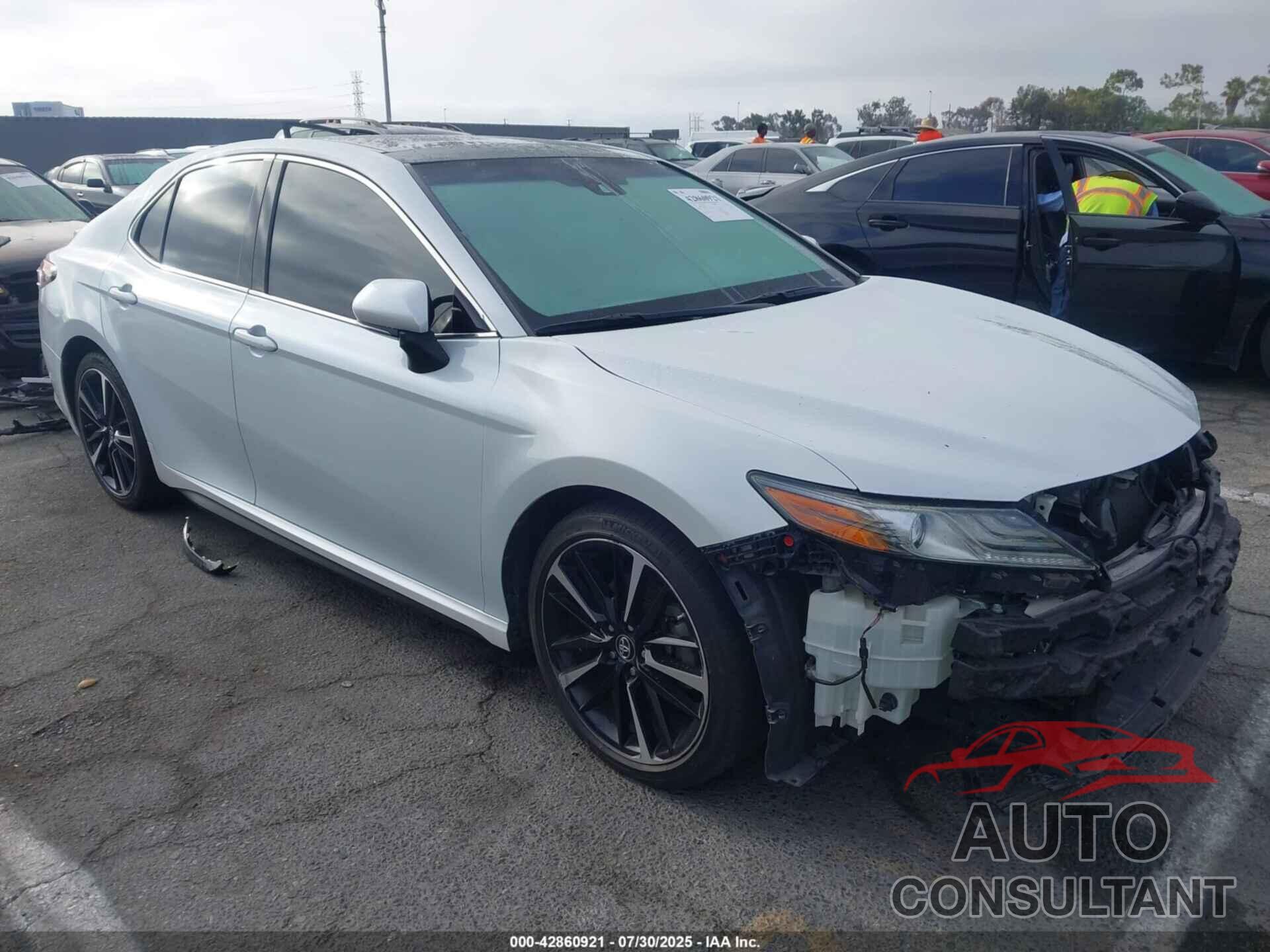TOYOTA CAMRY 2018 - 4T1BZ1HKXJU009224