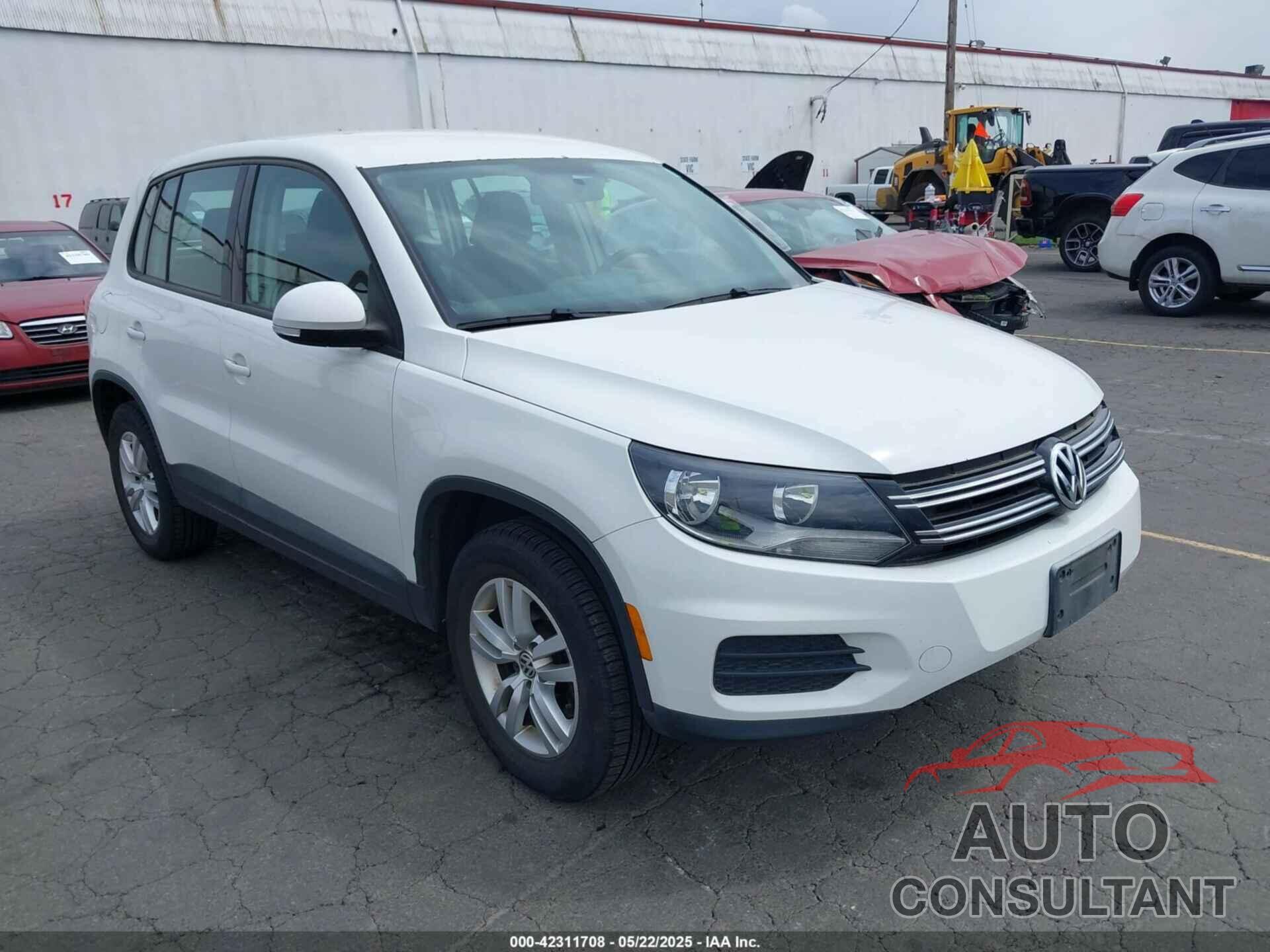 VOLKSWAGEN TIGUAN 2012 - WVGBV7AX8CW567505