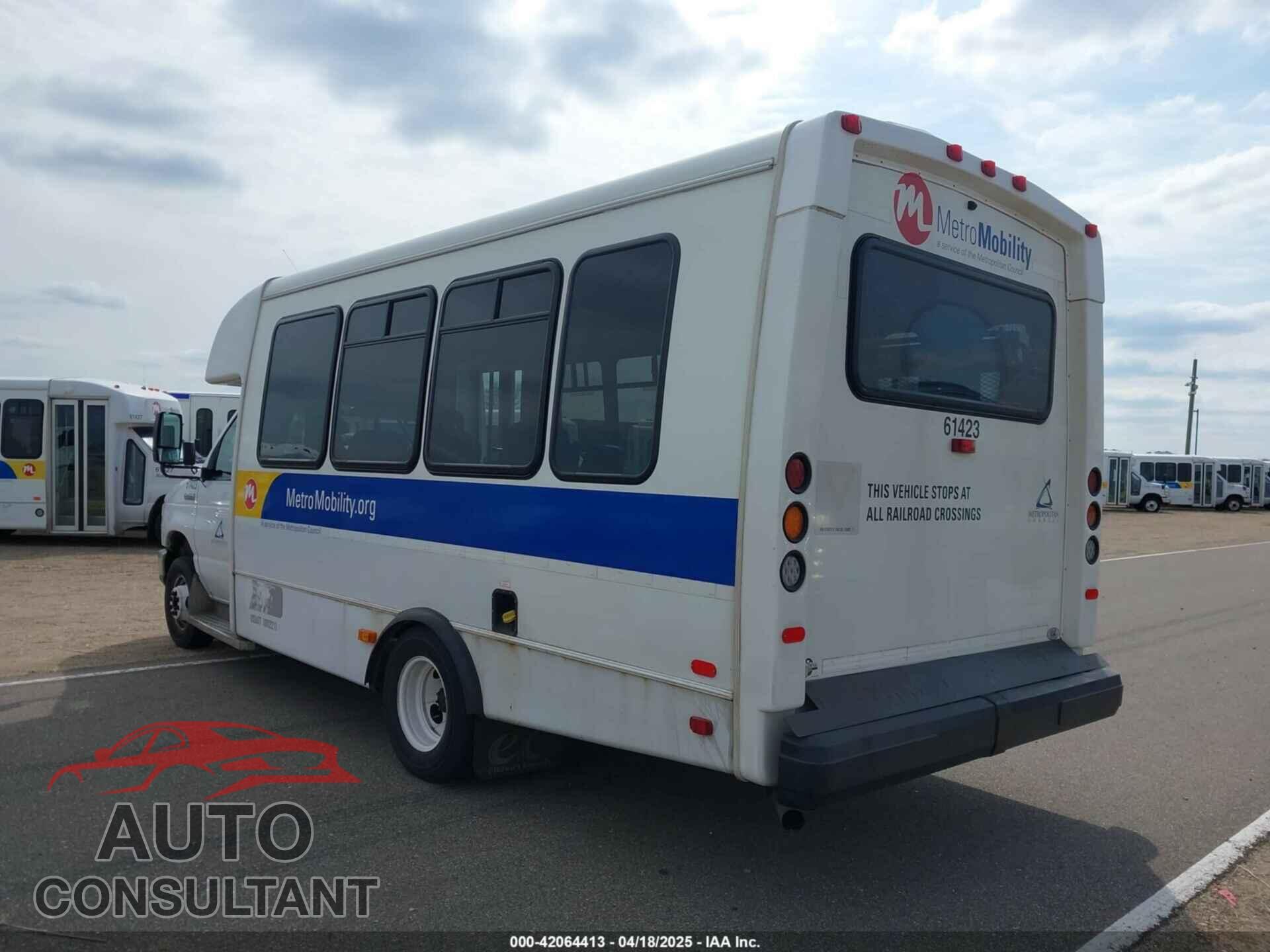 FORD E-450 CUTAWAY 2019 - 1FDFE4FS2KDC30982